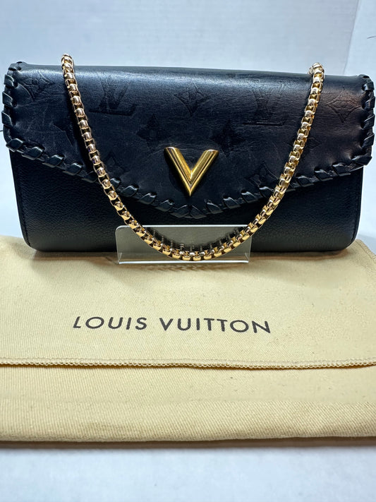 Available Louis Vuitton Cuir Plume Very Black Long Wallet