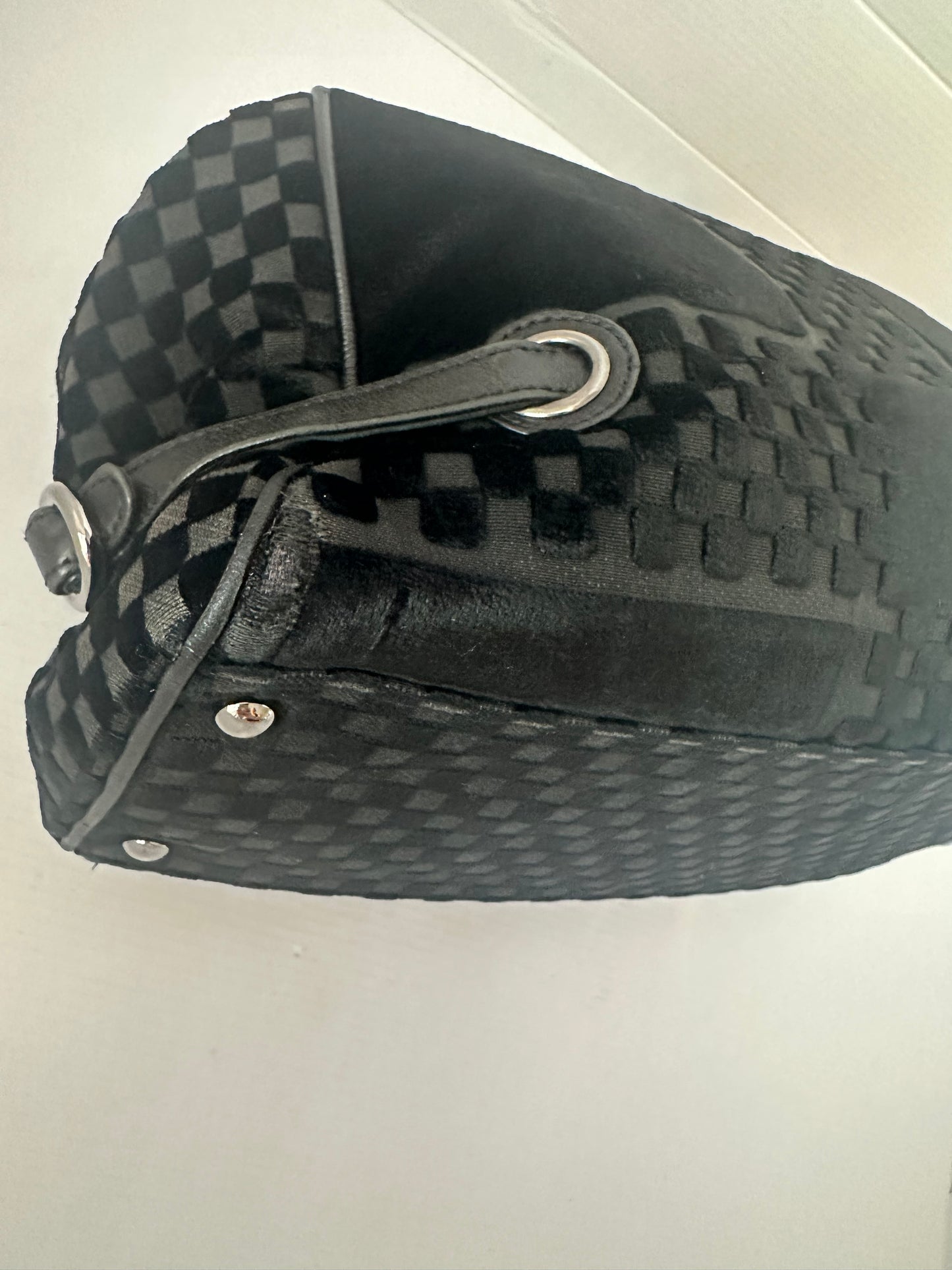 Chanel embossed velvet cc shoulder bag.