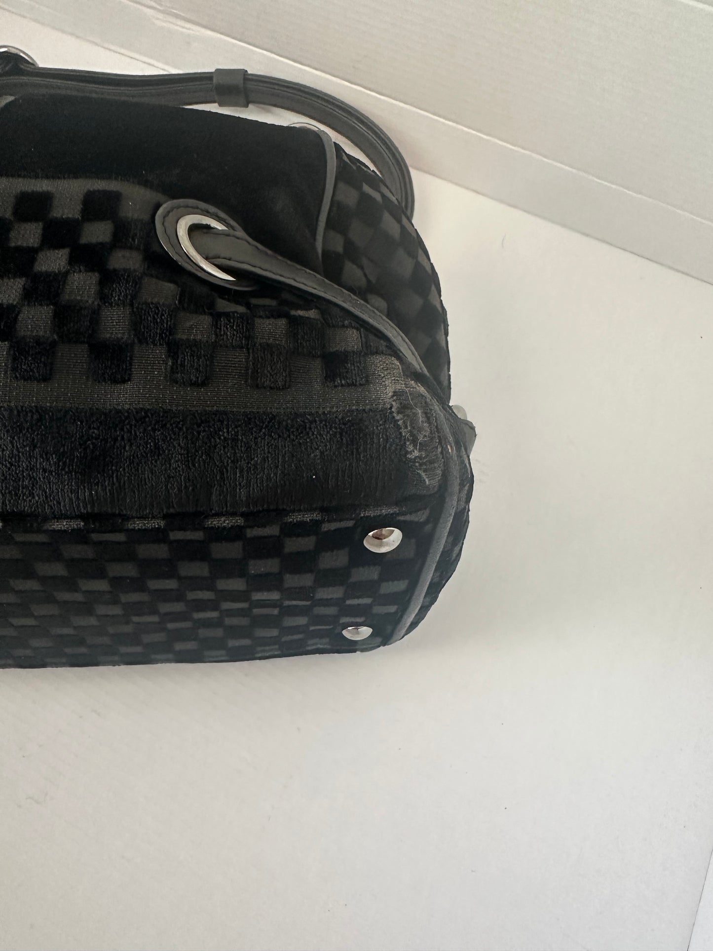 Chanel embossed velvet cc shoulder bag.
