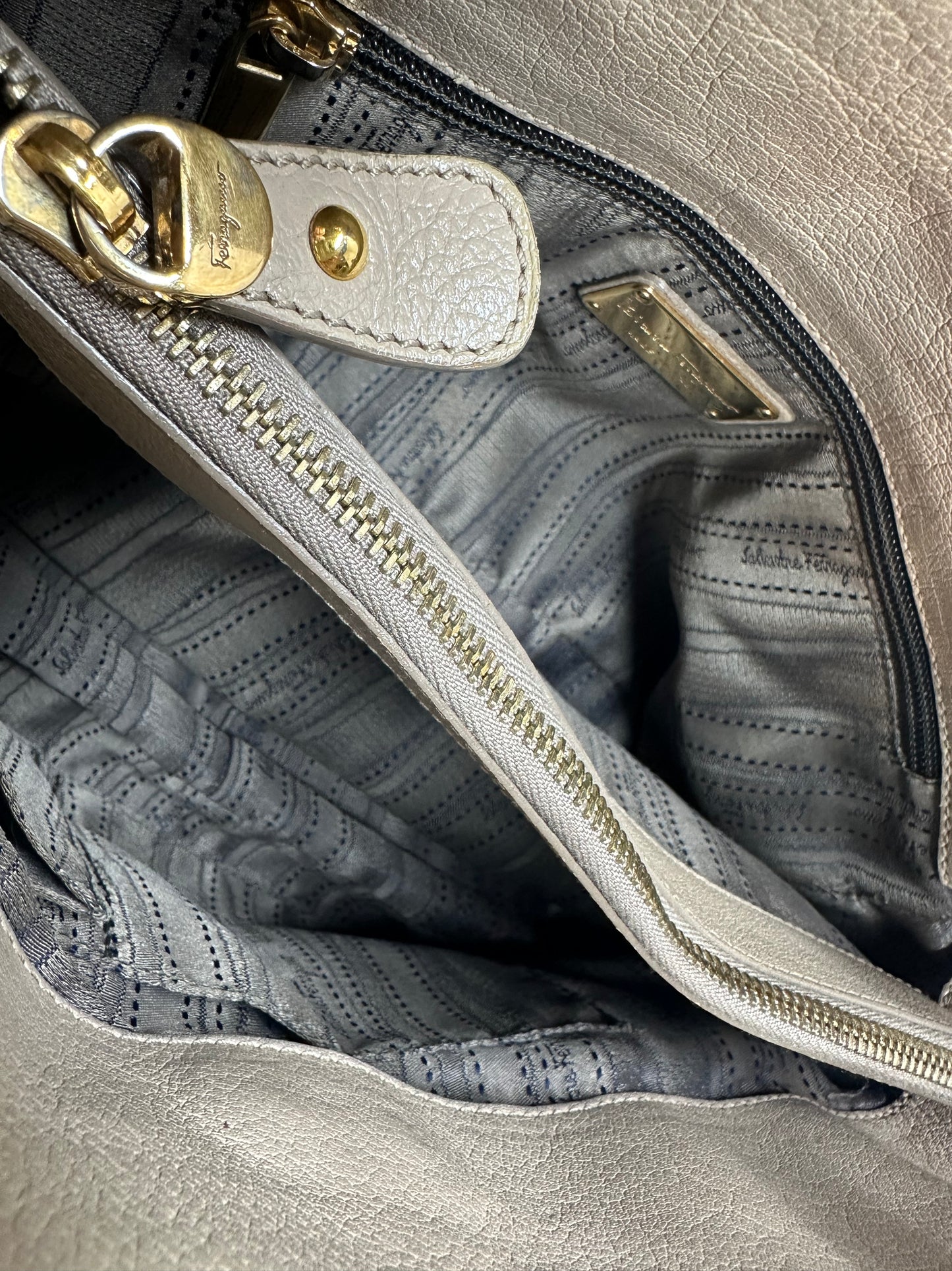 Ferragamo Betulla Chain Tote Leather Small