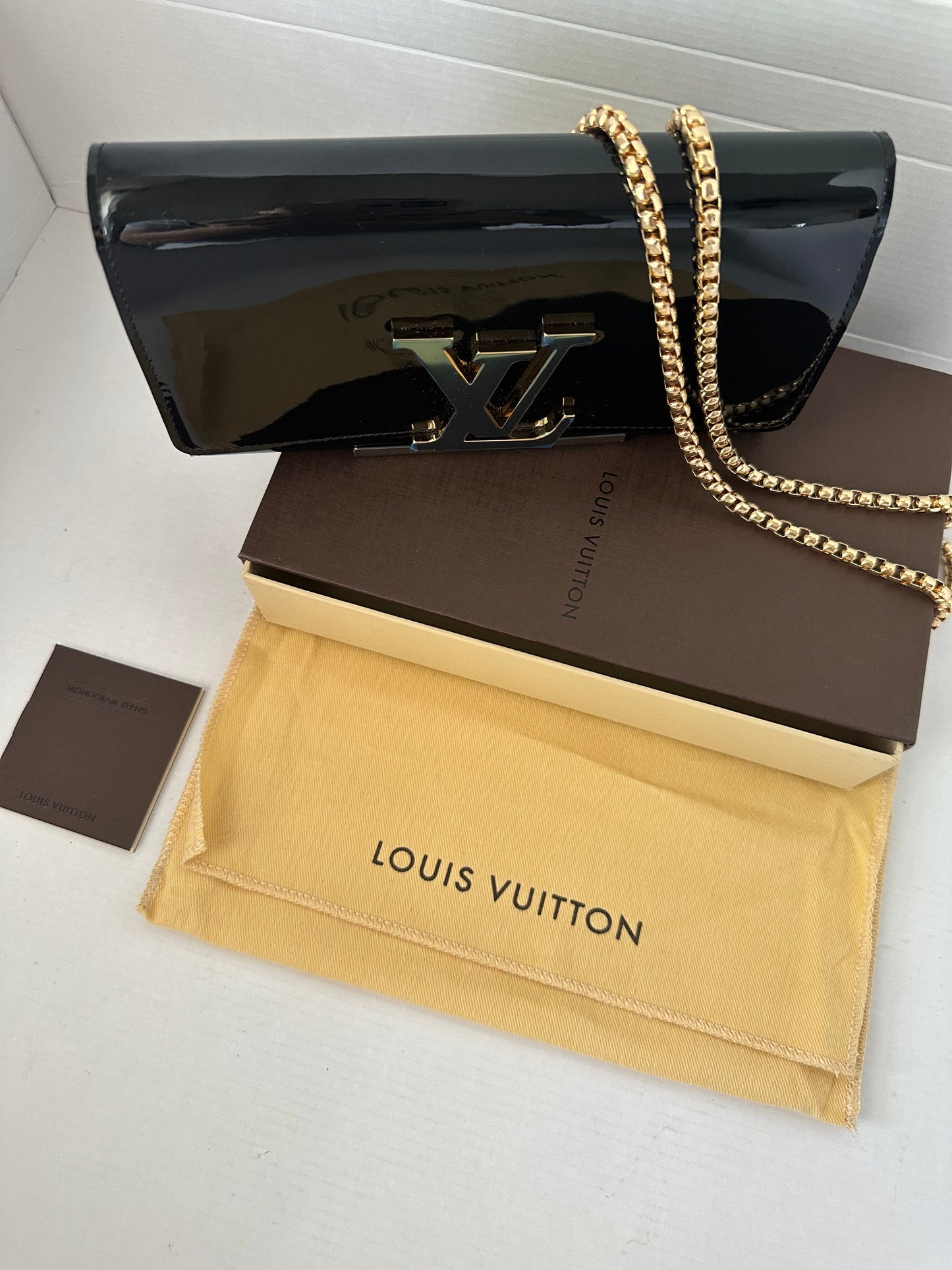 Louis Vuitton Vernis Noir Louise Wallet NEW!!