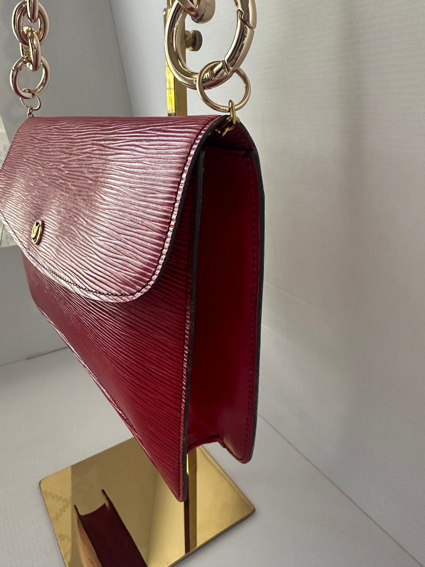 Louis Vuitton Epi leather RED vintage 1988