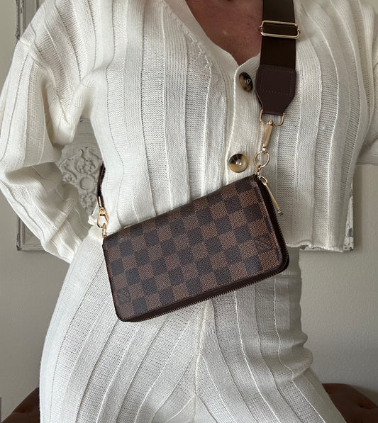 Louis Vuitton Damier Ebene long zippy on strap