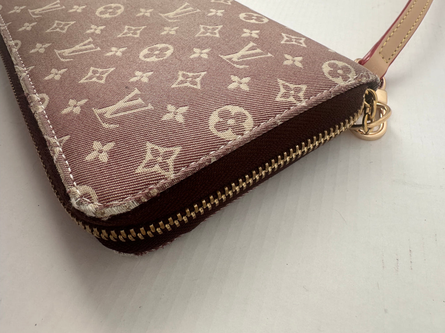 Louis Vuitton Mini Lin Ebene Zippy long Wallet