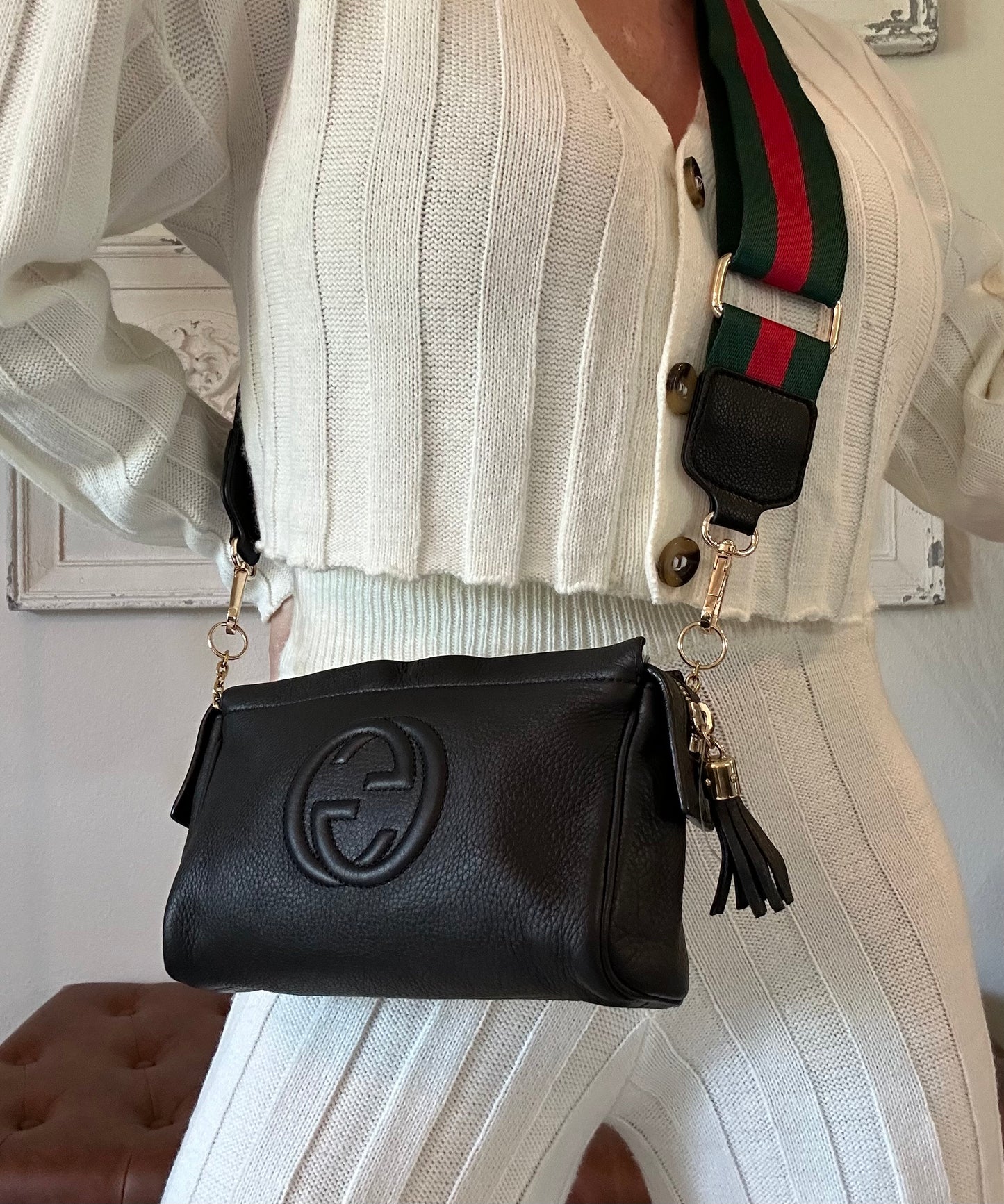 Gucci leather pouch mini