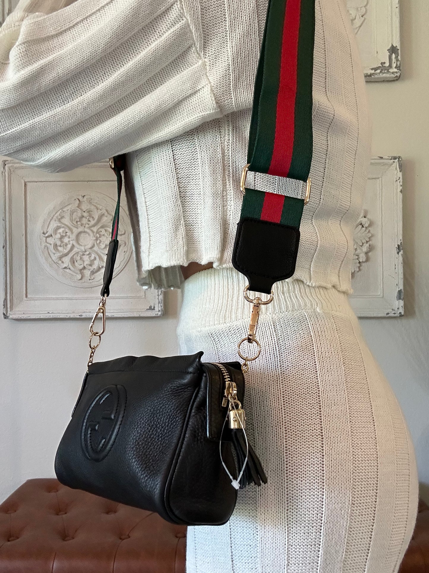 Gucci leather pouch mini