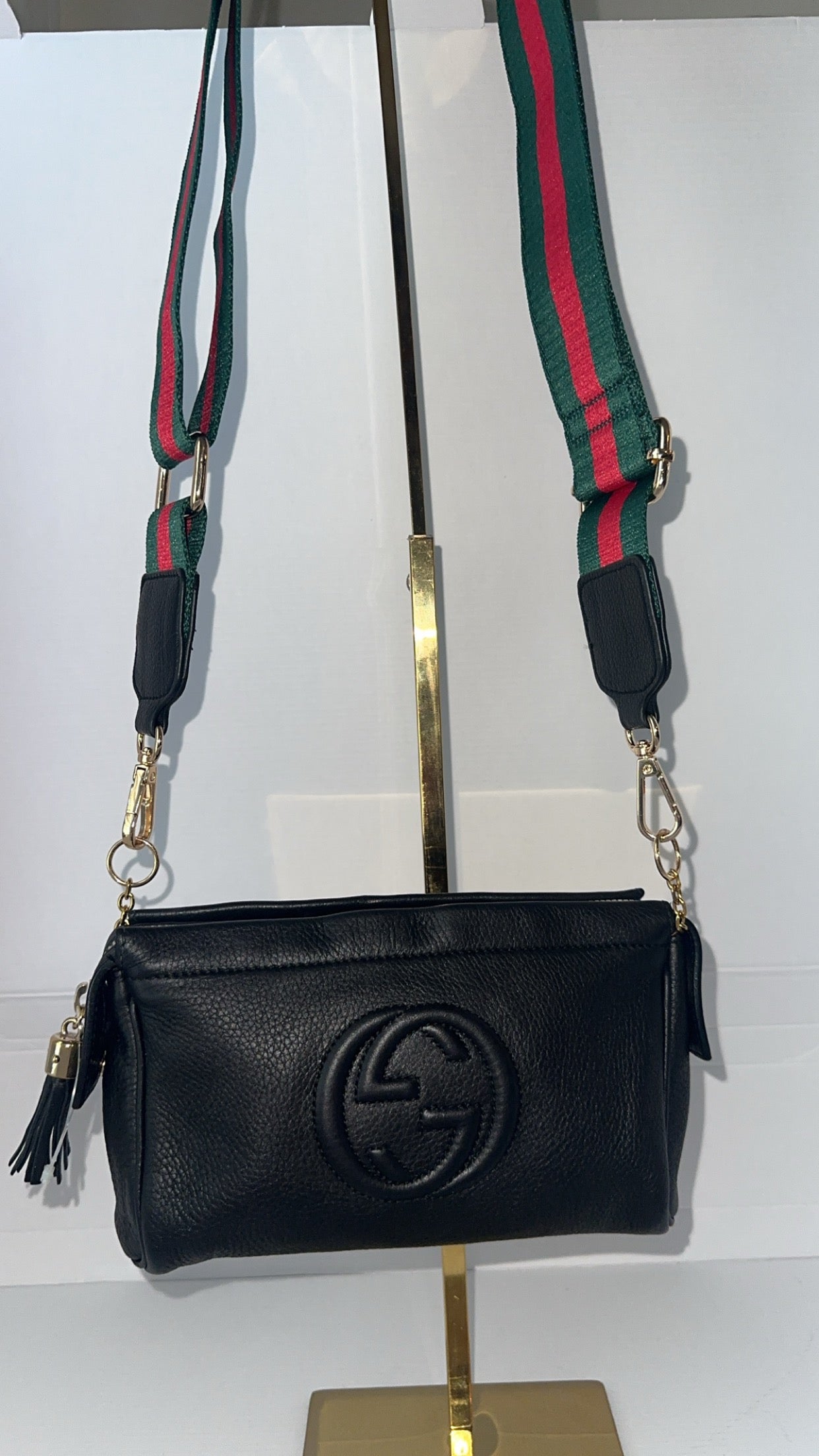 Gucci leather pouch mini