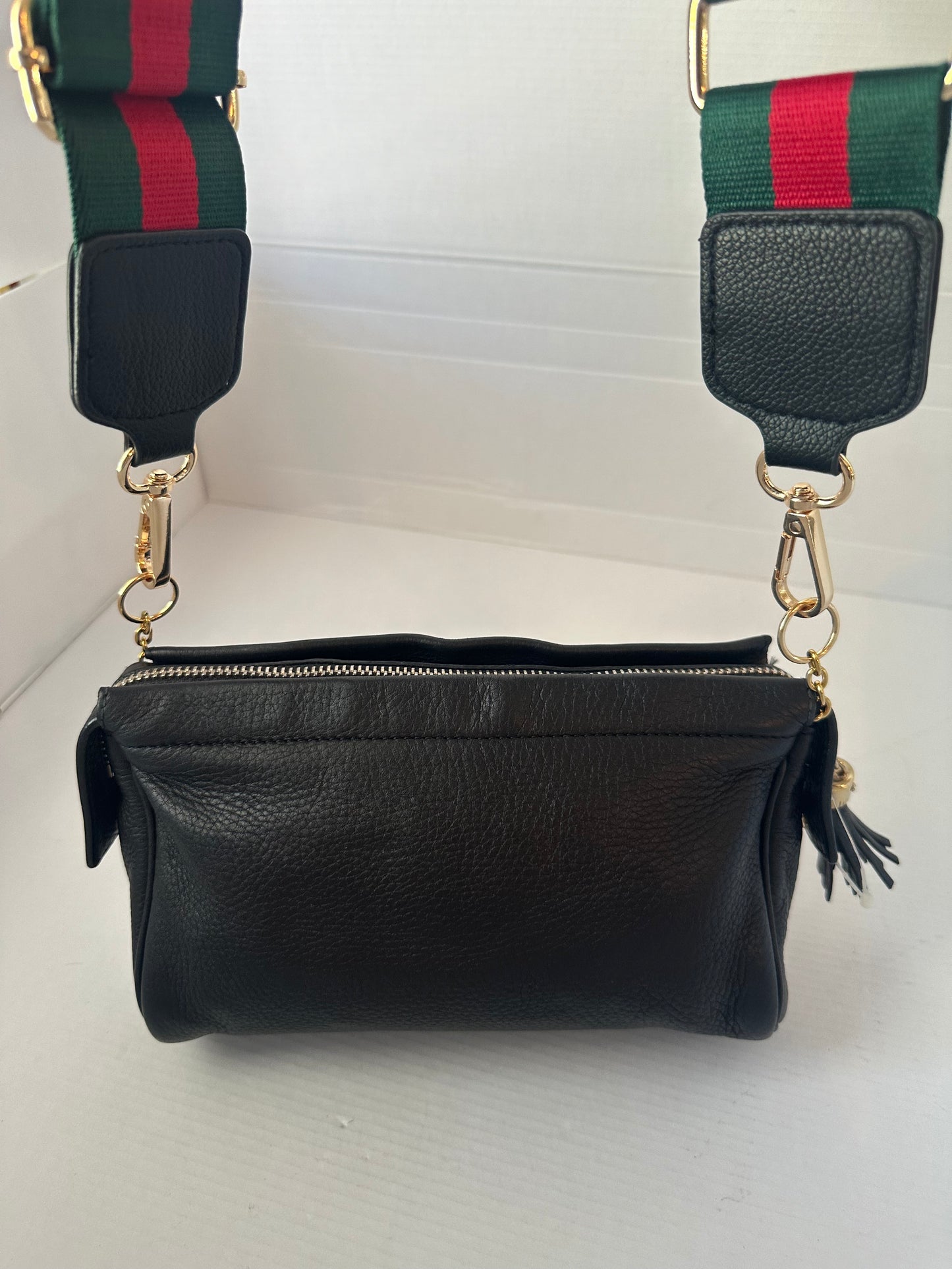 Gucci leather pouch mini