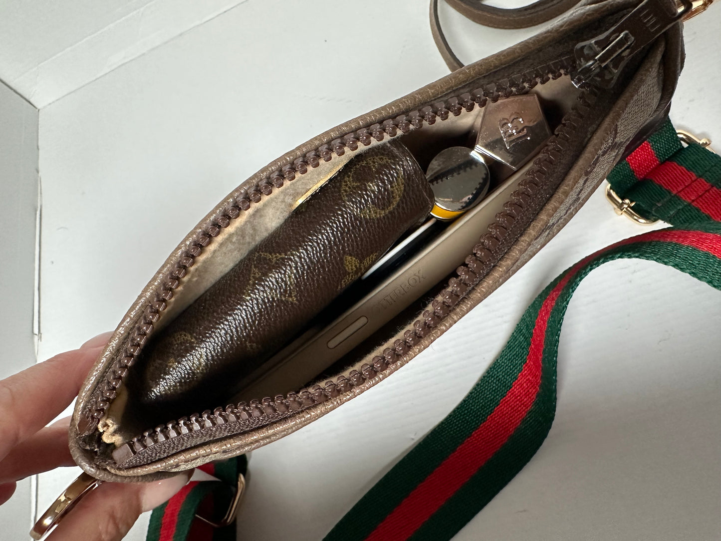 GUCCI Crossbody vintage with certificate of authenticity