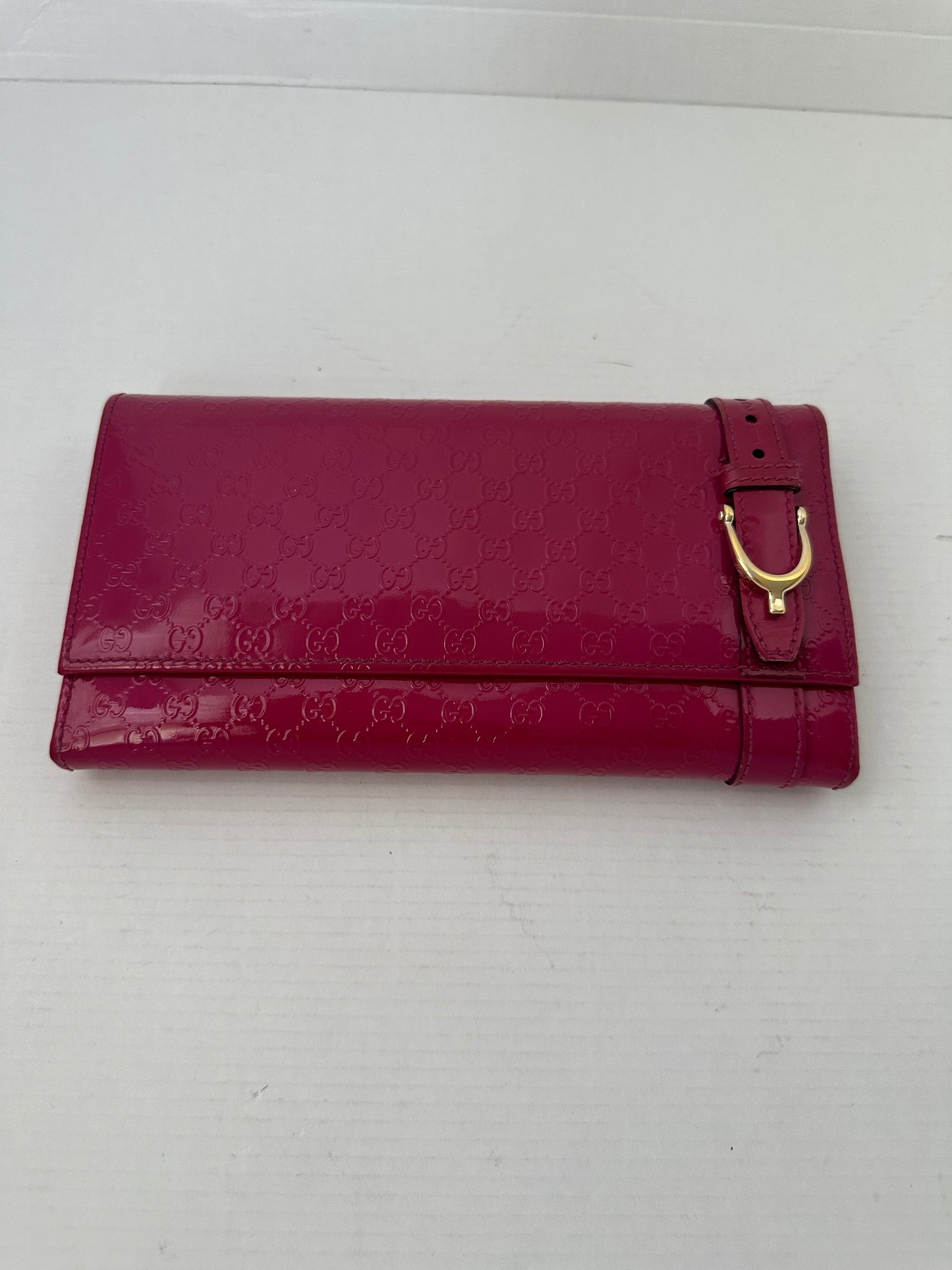 Gucci Patent Microguccissima wallet WOC