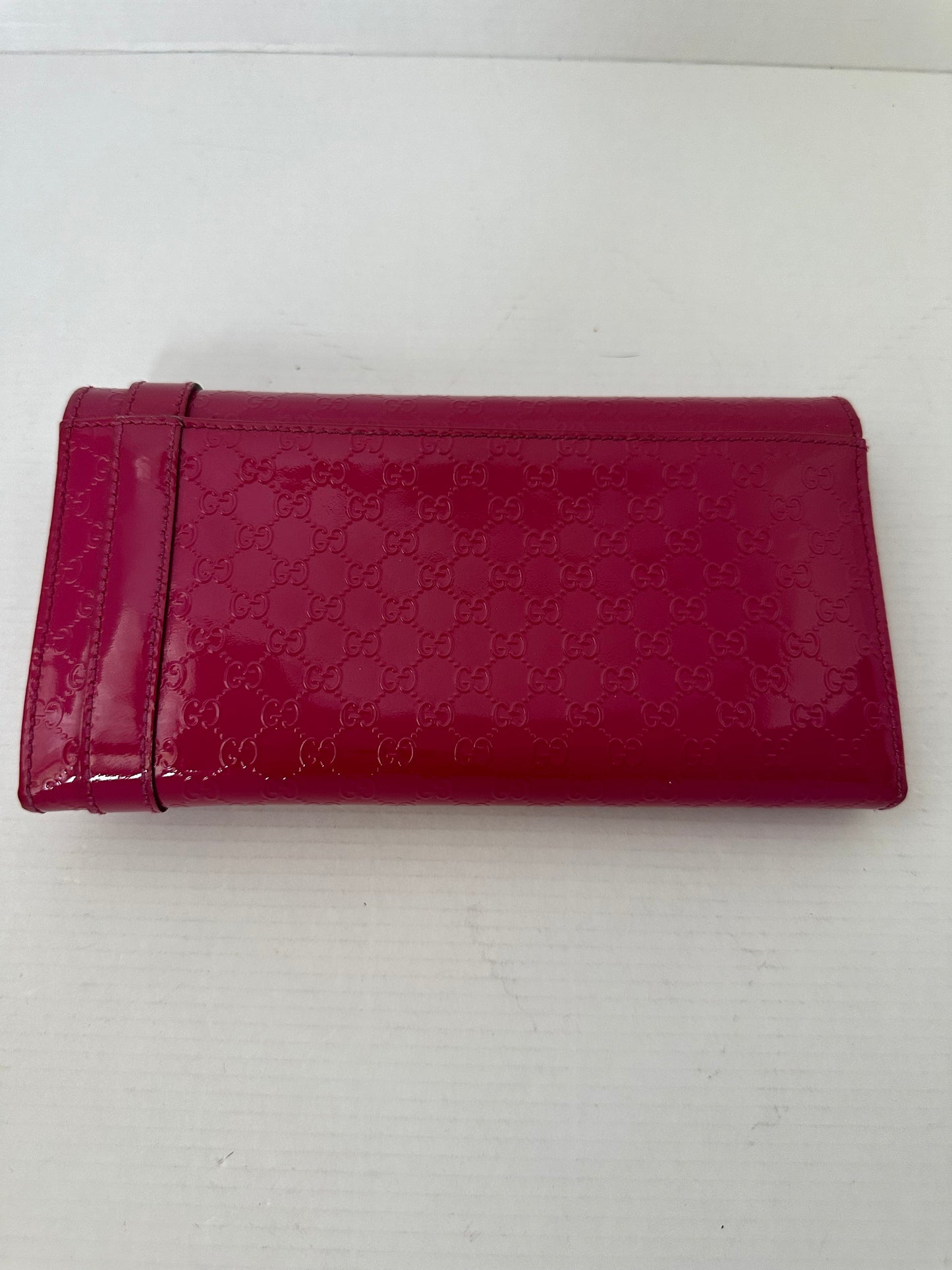 Gucci Patent Microguccissima wallet WOC