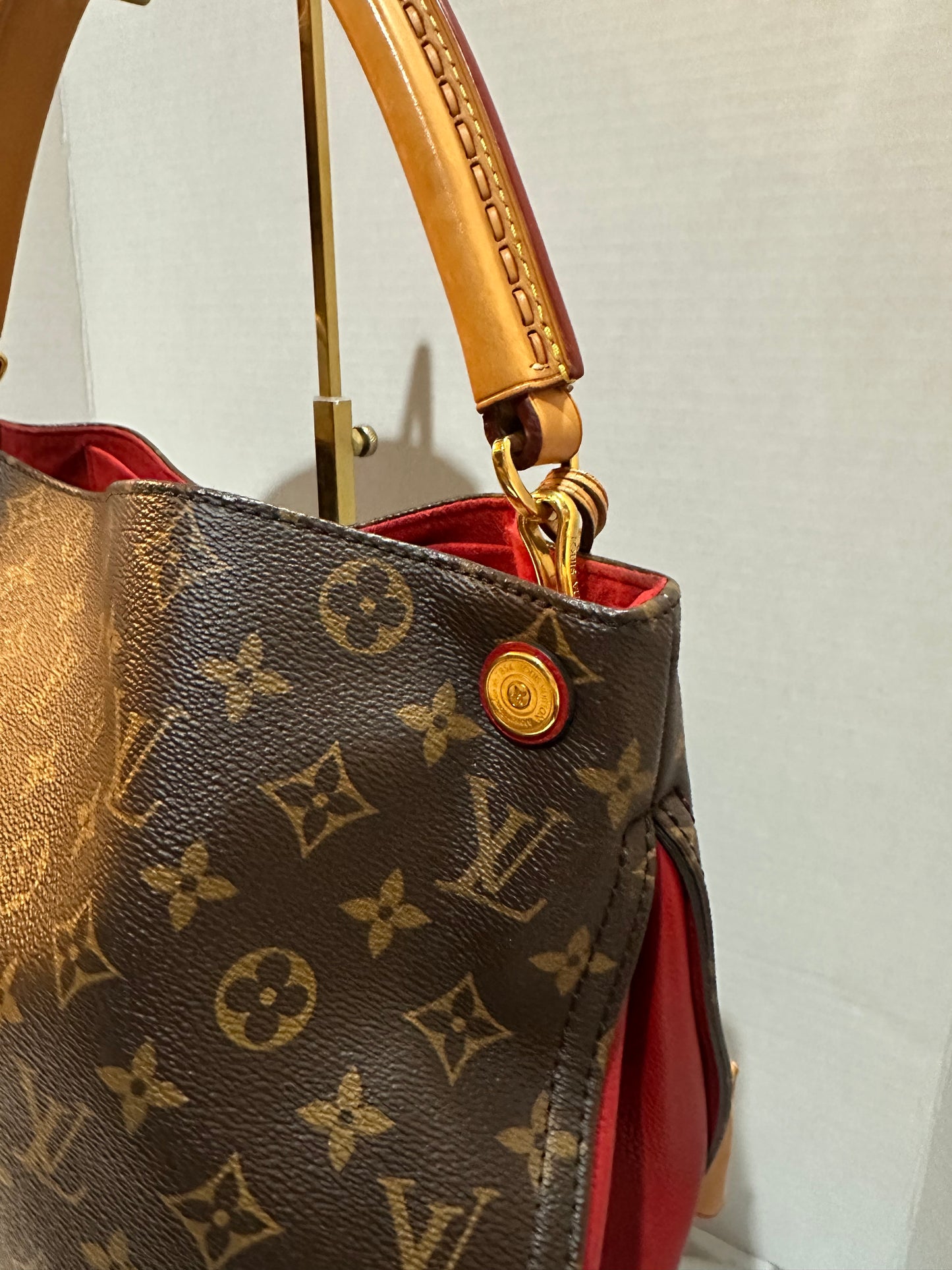 Louis Vuitton Monogram Gaia Noir Hobo Bag