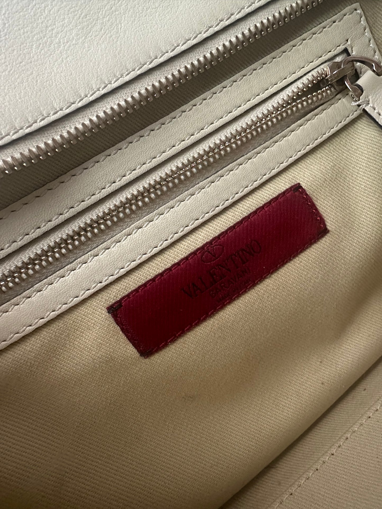 VALENTINO IVORY ROCKSTUD CROSSBODY SMALL TOTE BAG with strap