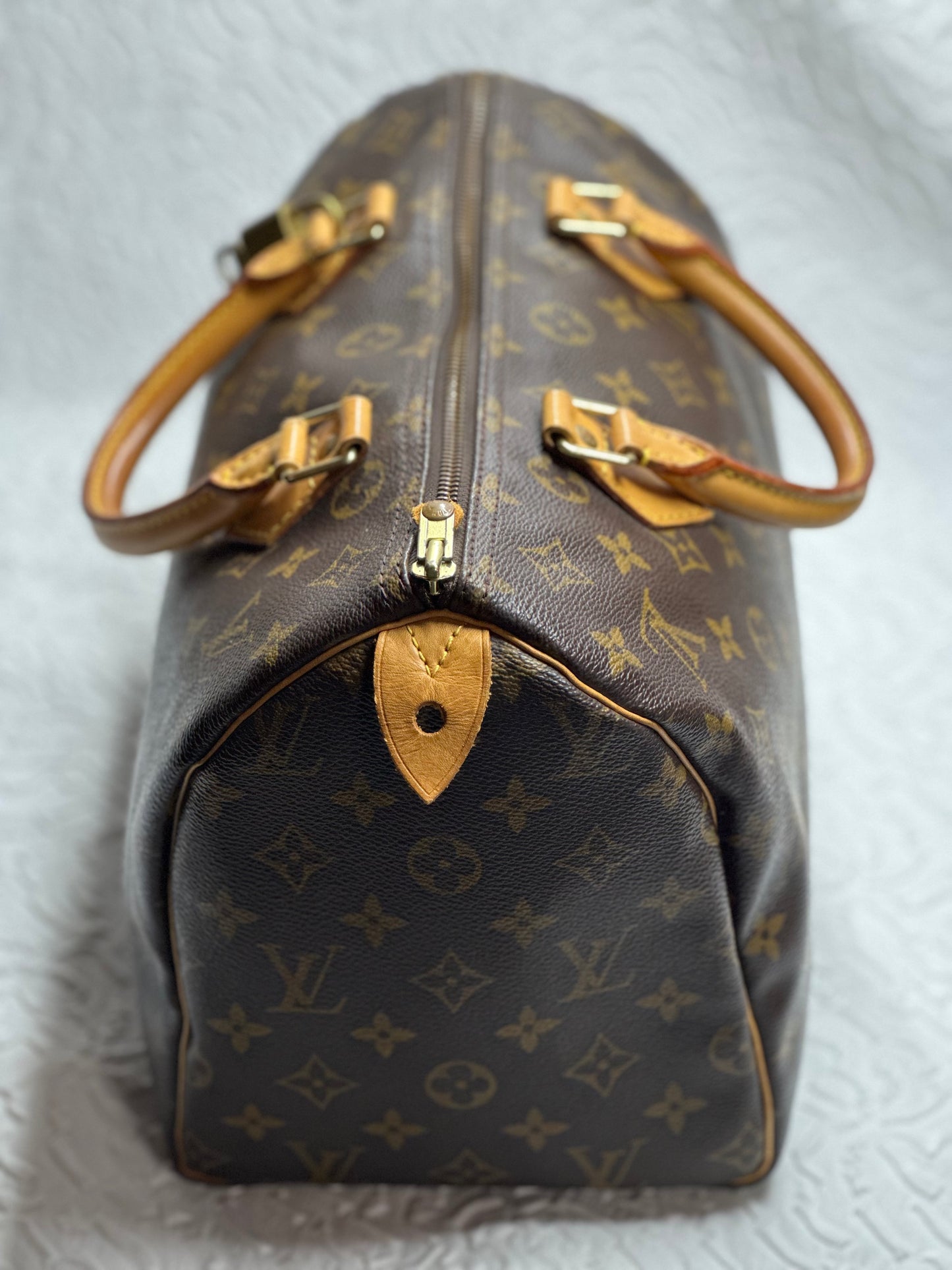 Louis Vuitton Monogram Speedy 30 bag