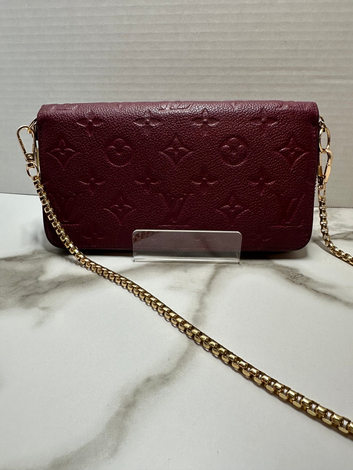 Available Louis Vuitton Empreinte Zippy Wallet in Aurore WOC crossbody