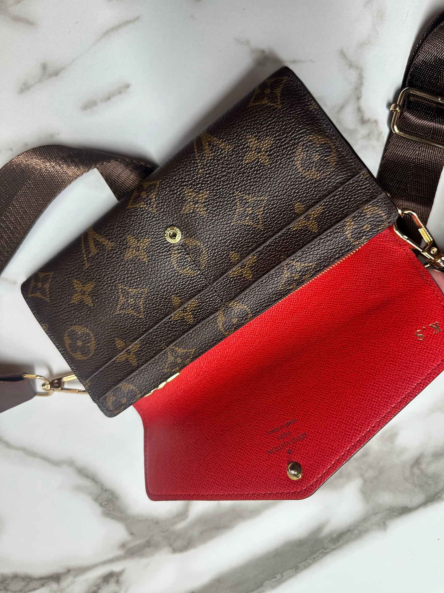 Available LOUIS VUITTON Monogram Sarah Wallet to Crossbody