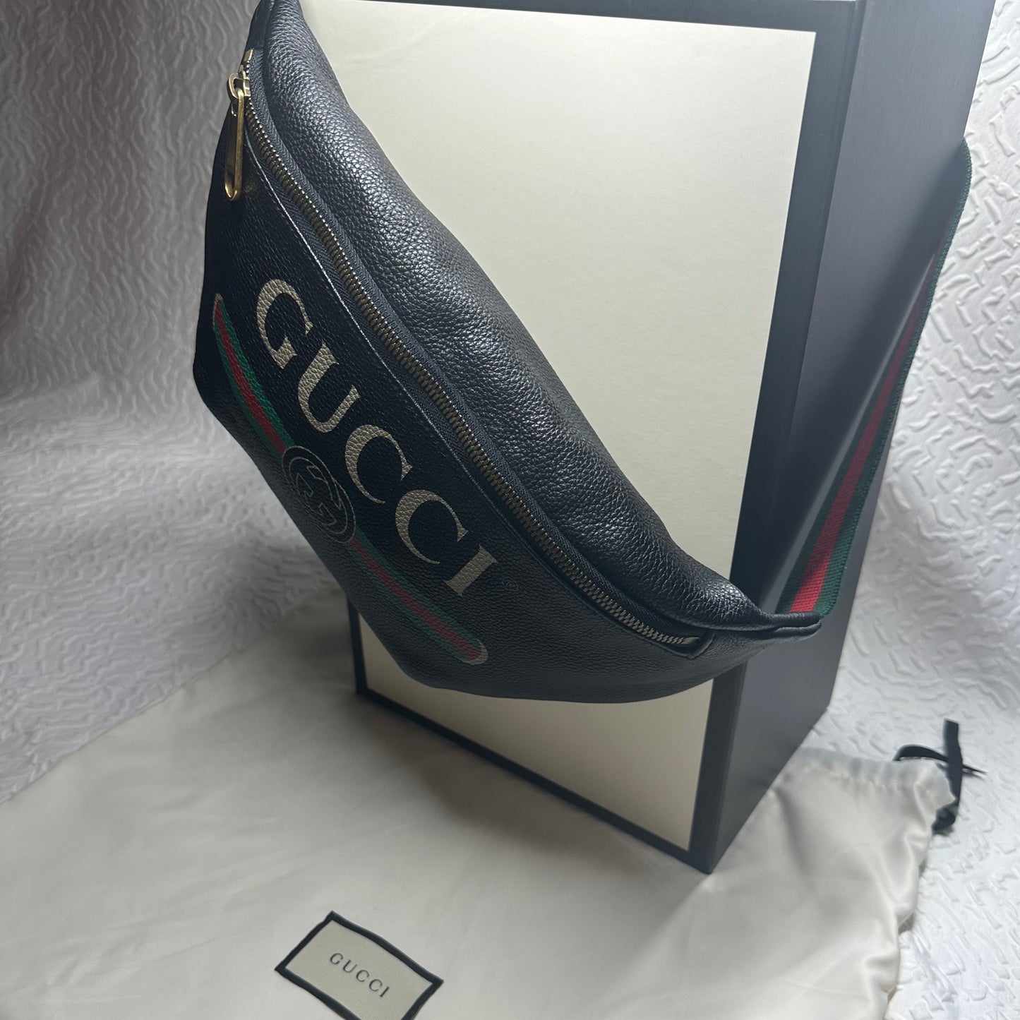 Gucci Black Pebbled Leather Logo Belt Bag