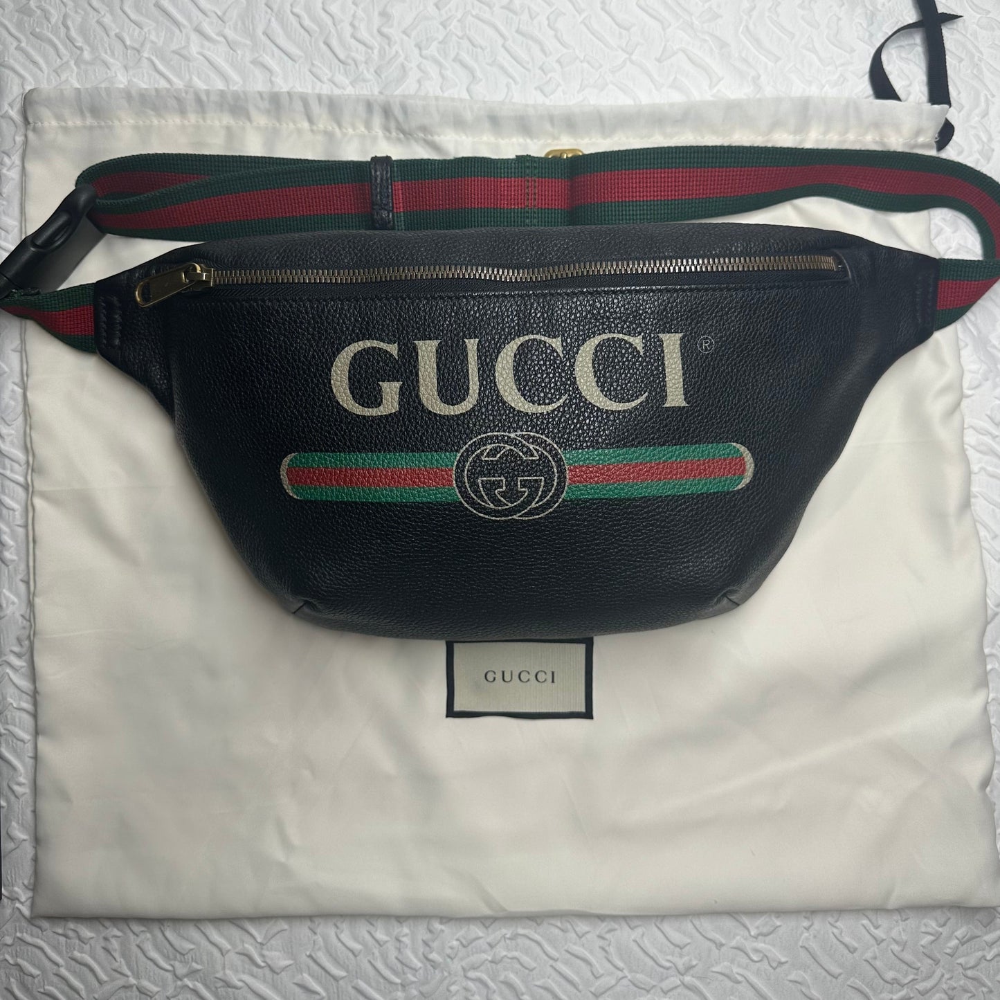 Gucci Black Pebbled Leather Logo Belt Bag