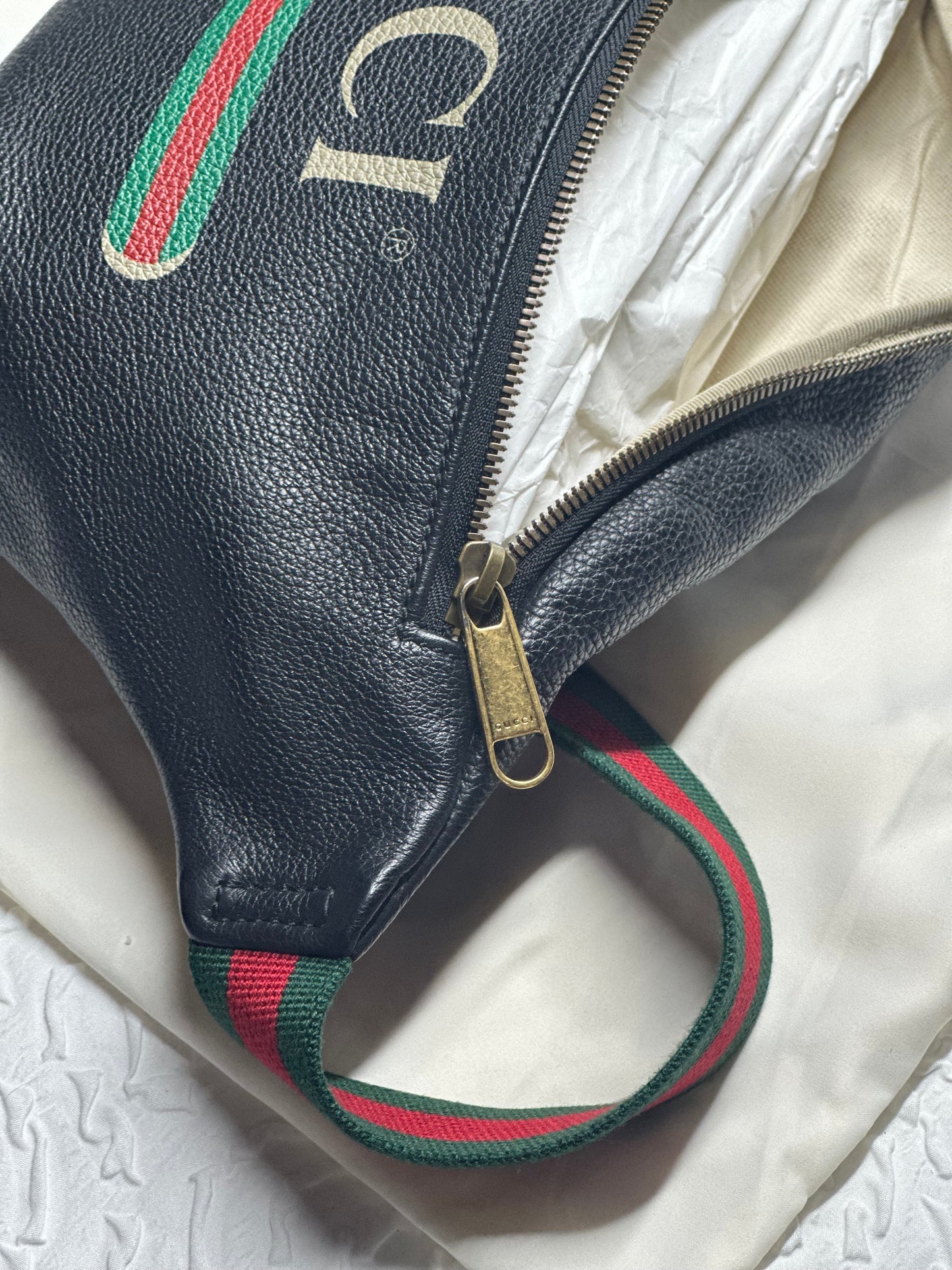 Gucci Black Pebbled Leather Logo Belt Bag