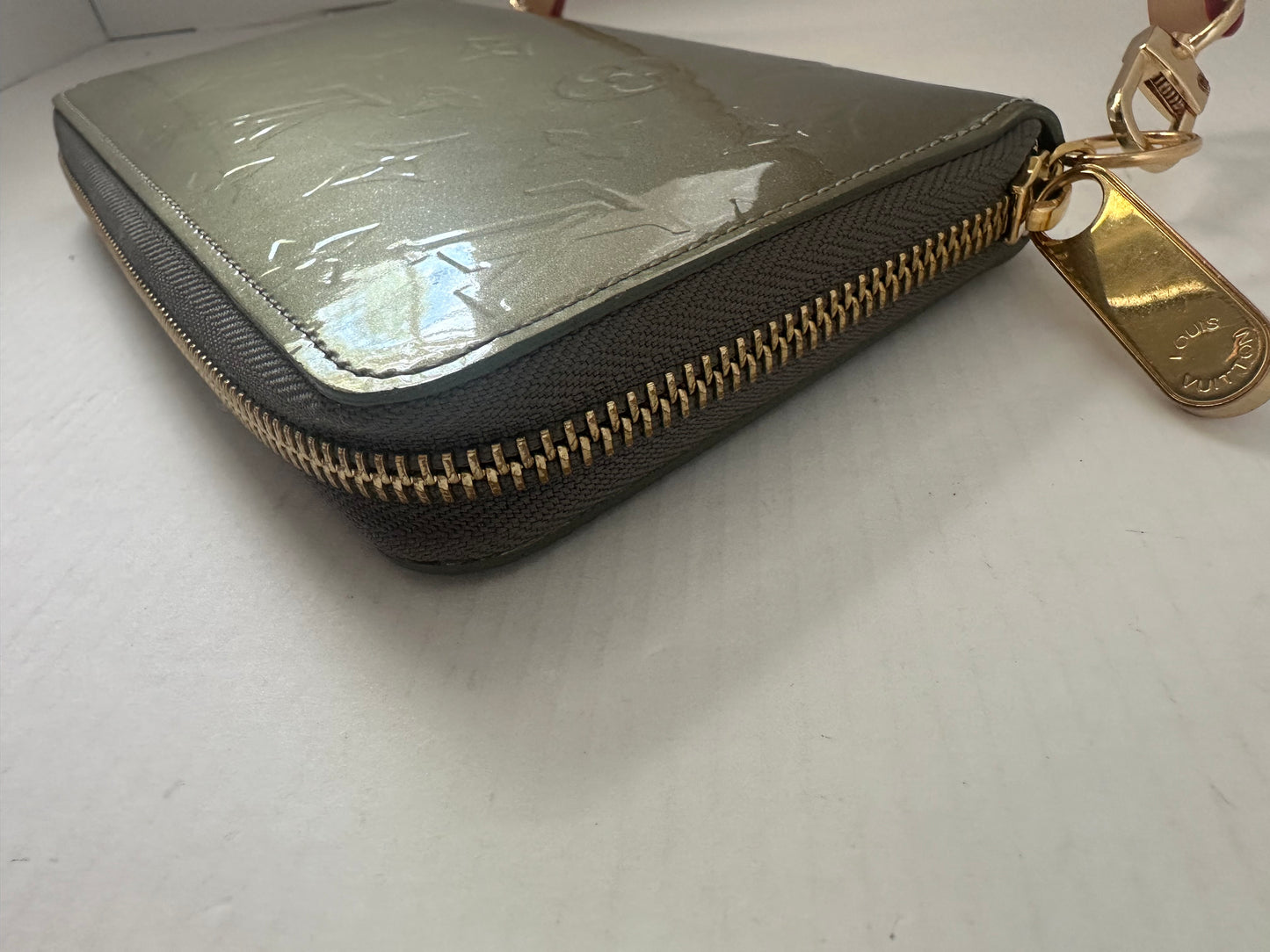 Louis Vuitton Monogram Vernis Zippy Gris Art Deco WOC