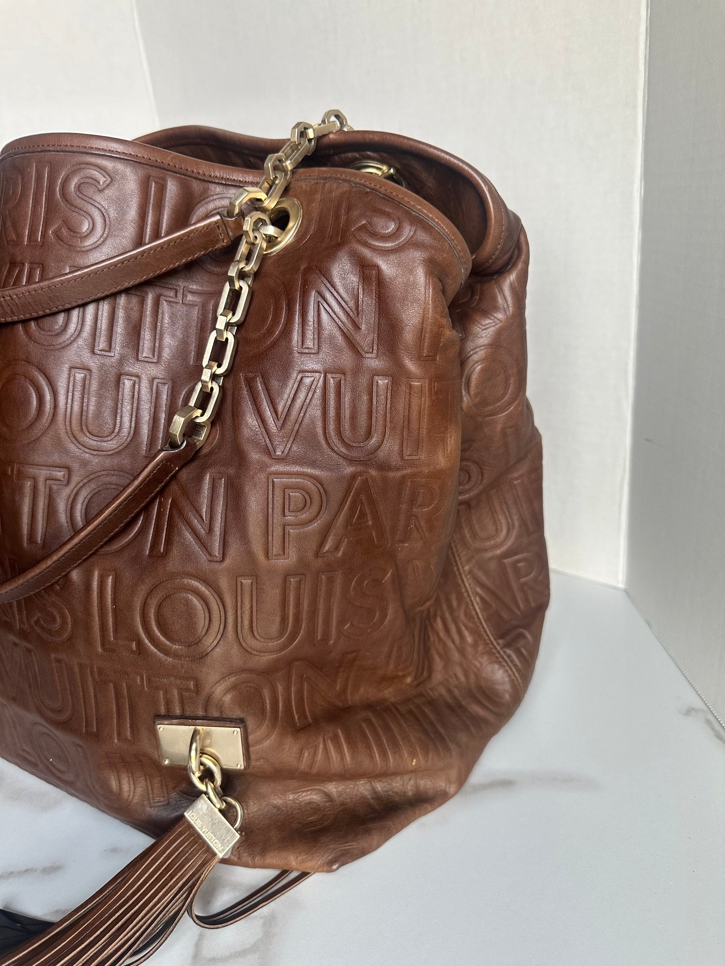 Available Louis Vuitton Limited Edition Chocolate Leather Paris Souple Whisper GM