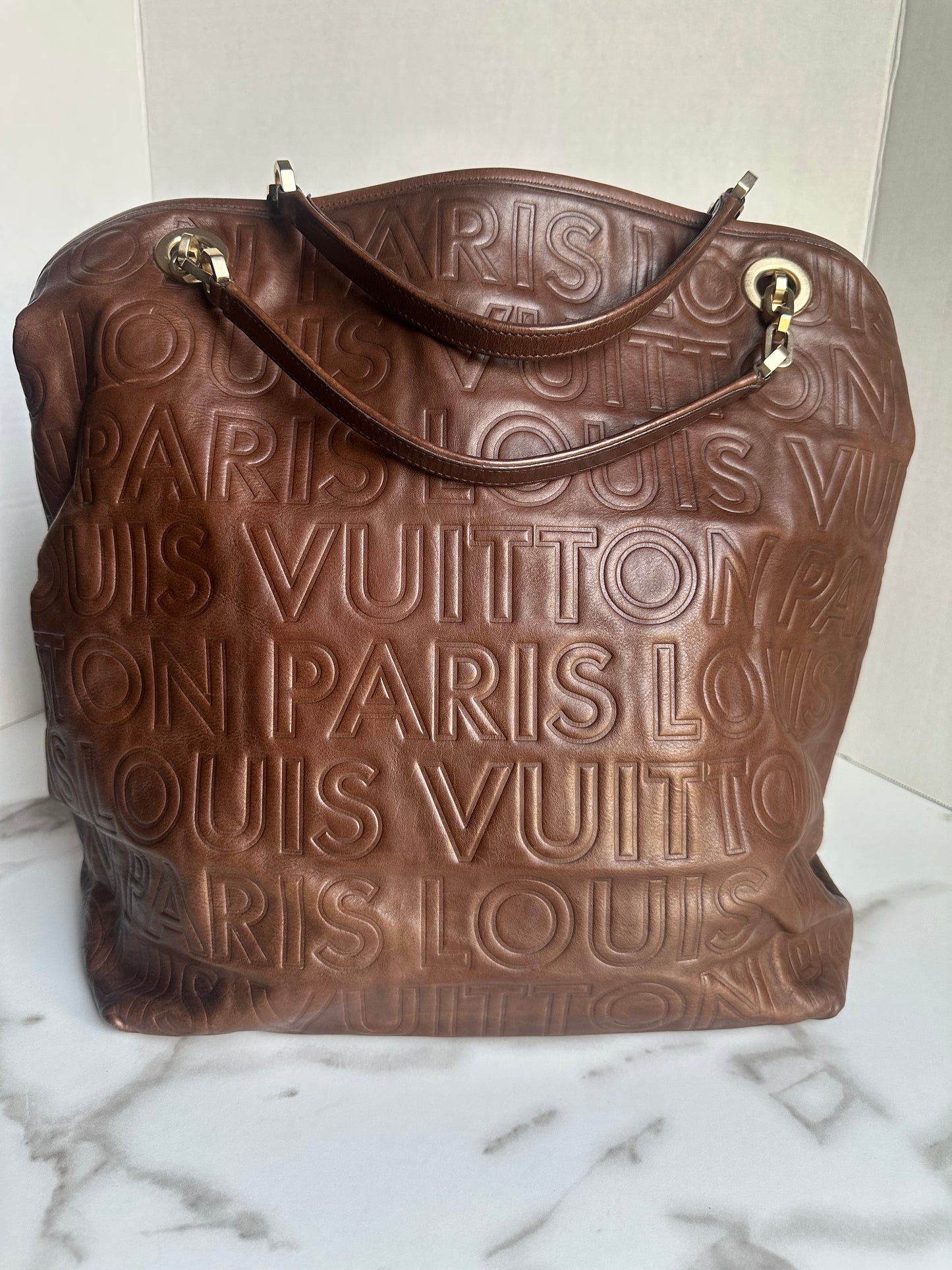 Available Louis Vuitton Limited Edition Chocolate Leather Paris Souple Whisper GM