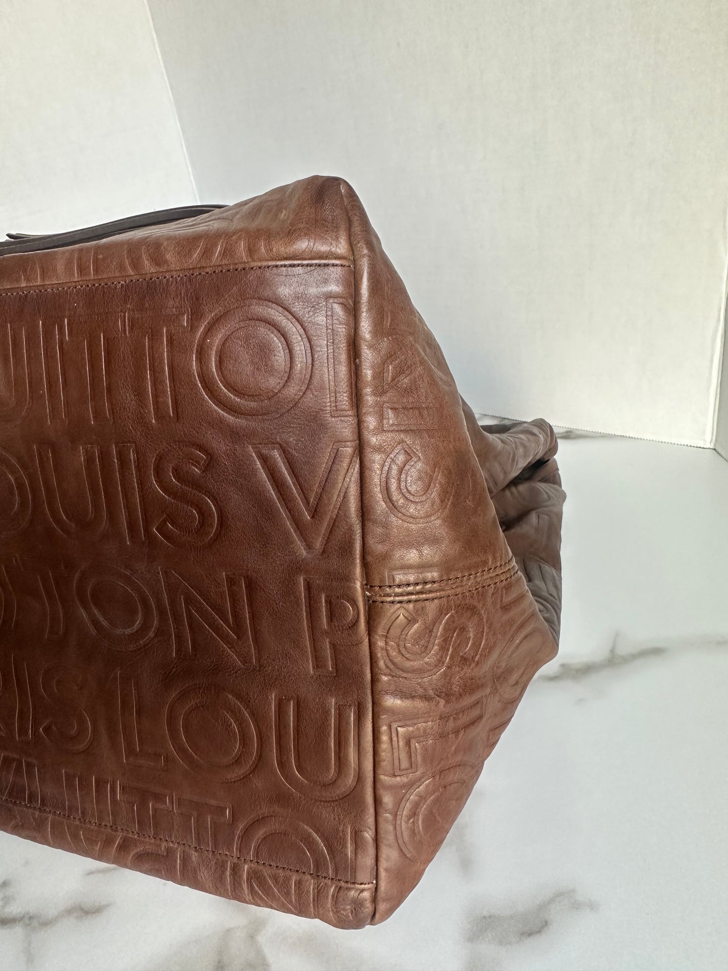 Available Louis Vuitton Limited Edition Chocolate Leather Paris Souple Whisper GM