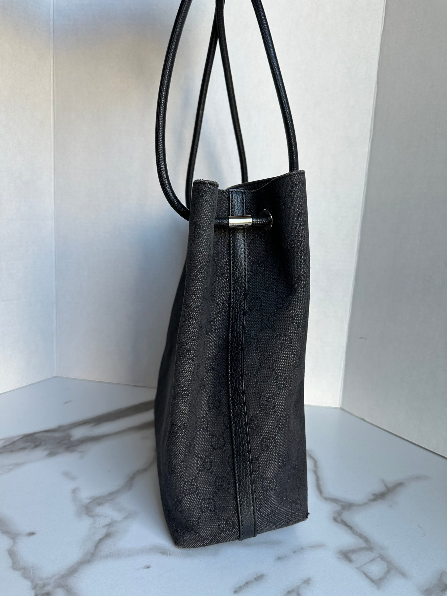 Available Gucci GG Canvas Leather Shoulder Handbag black