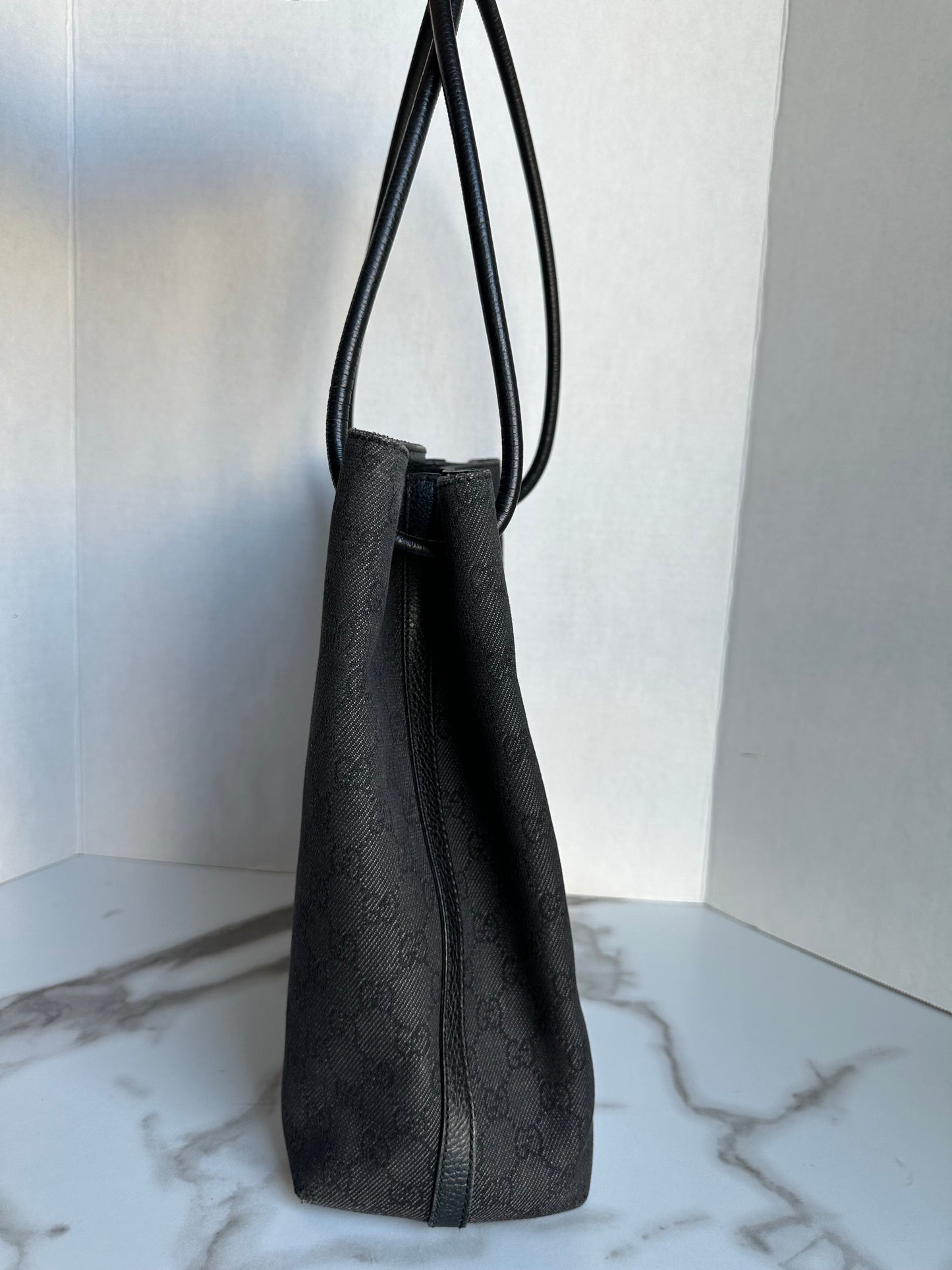 Available Gucci GG Canvas Leather Shoulder Handbag black