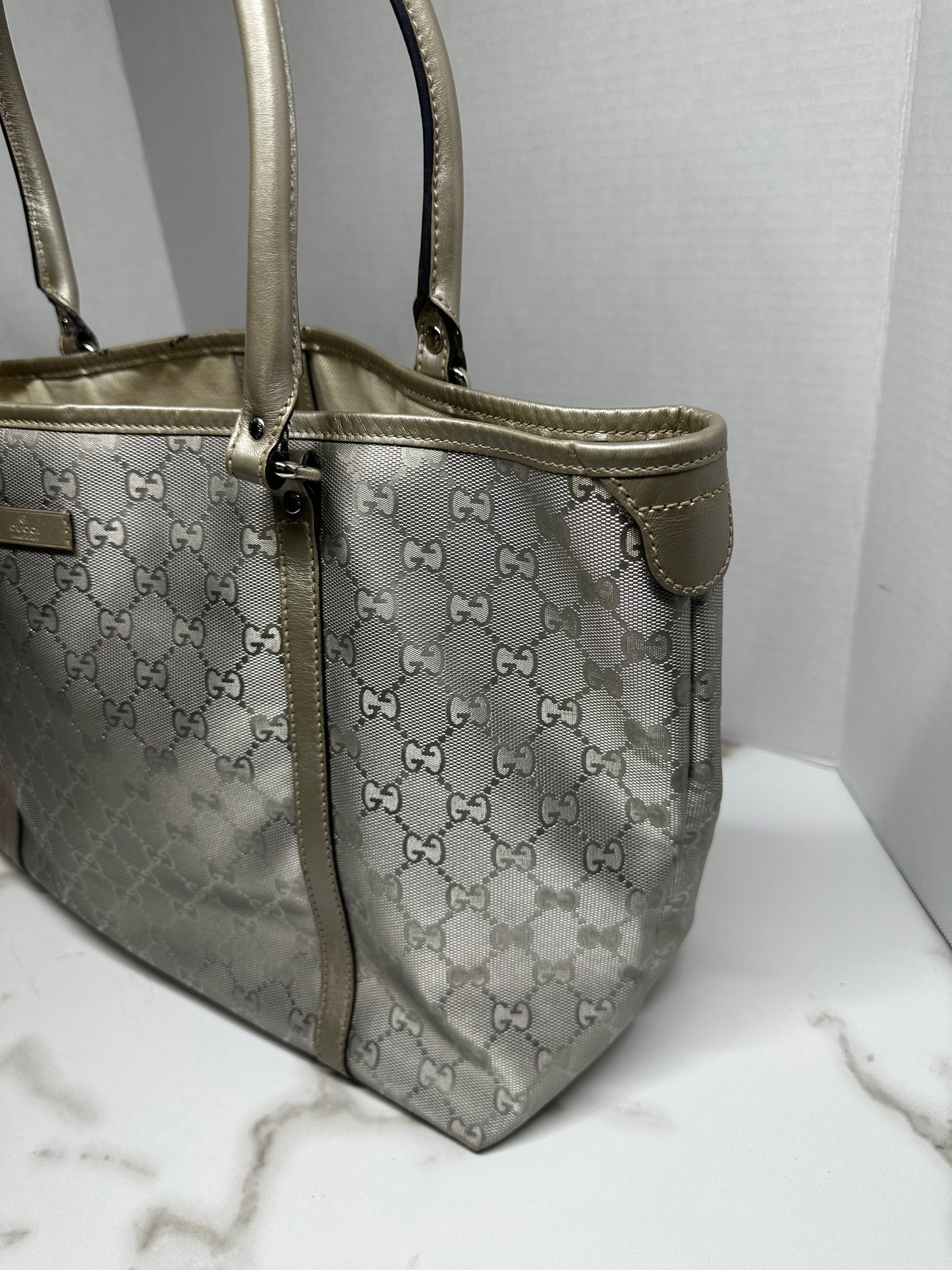 Available Gucci GG implementation Tote Bag Silver