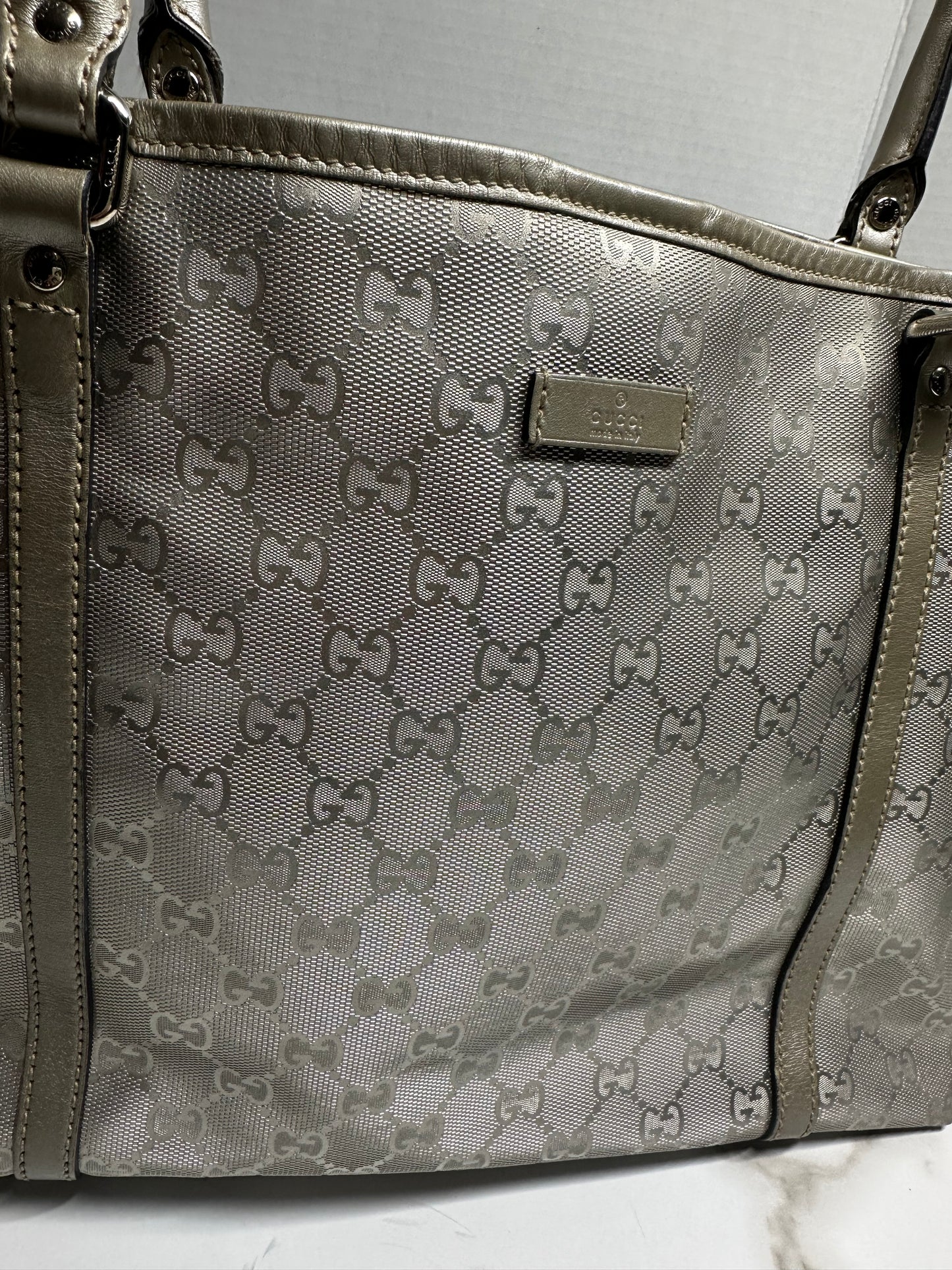Available Gucci GG implementation Tote Bag Silver