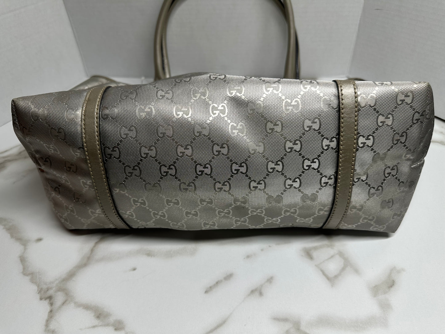 Available Gucci GG implementation Tote Bag Silver