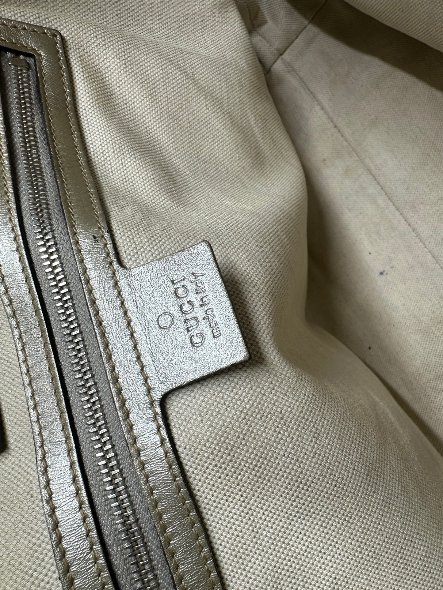 Available Gucci GG implementation Tote Bag Silver