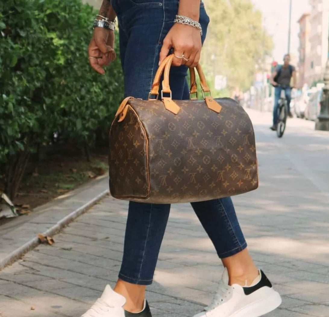 Louis Vuitton Monogram Speedy 30 bag