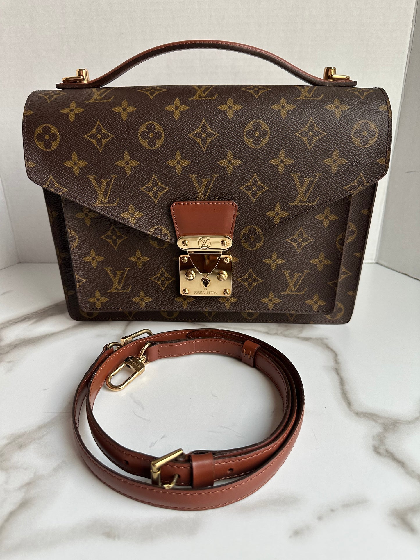 Available LOUIS VUITTON "Monceau 28"