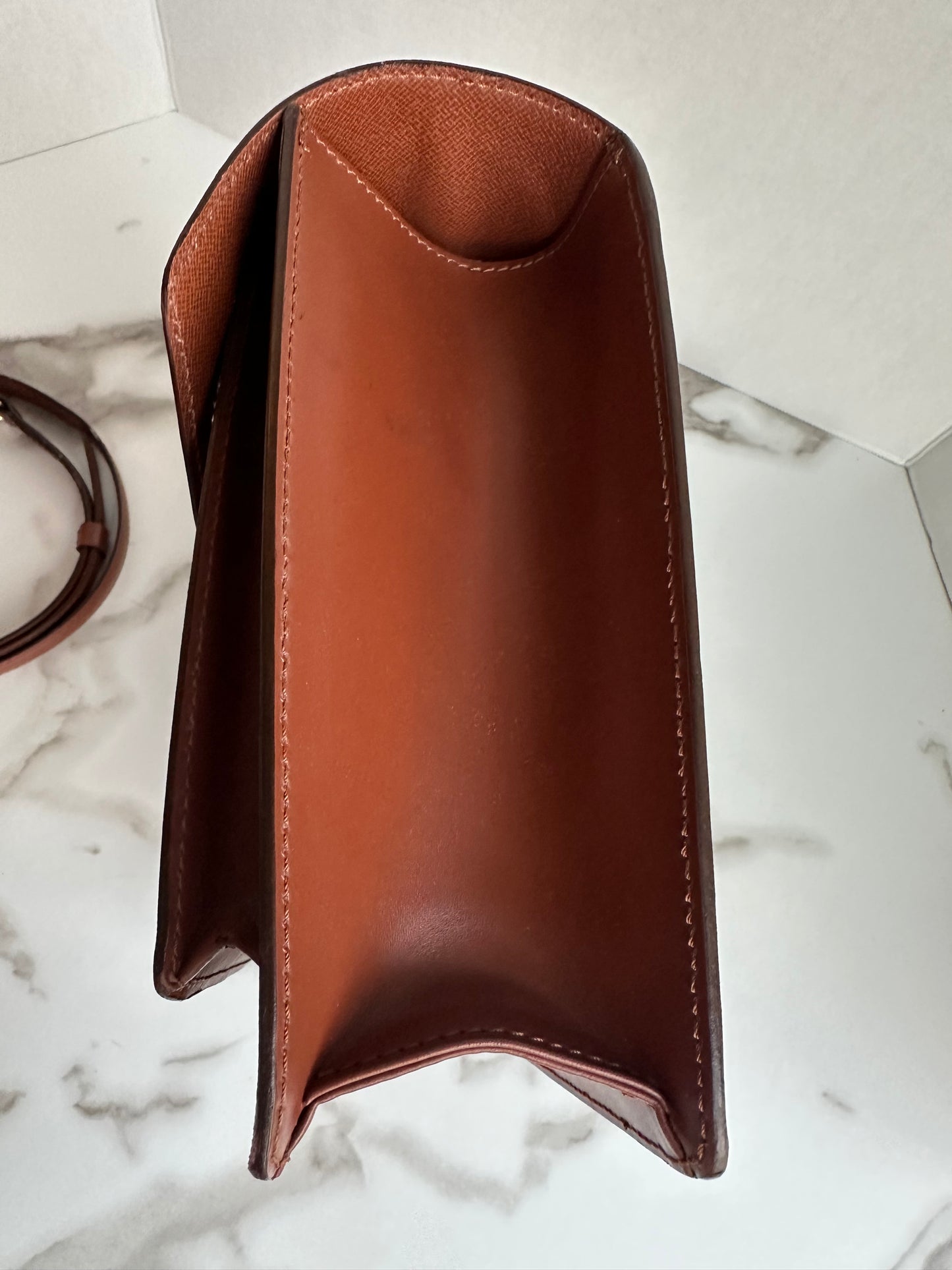 Available LOUIS VUITTON "Monceau 28"