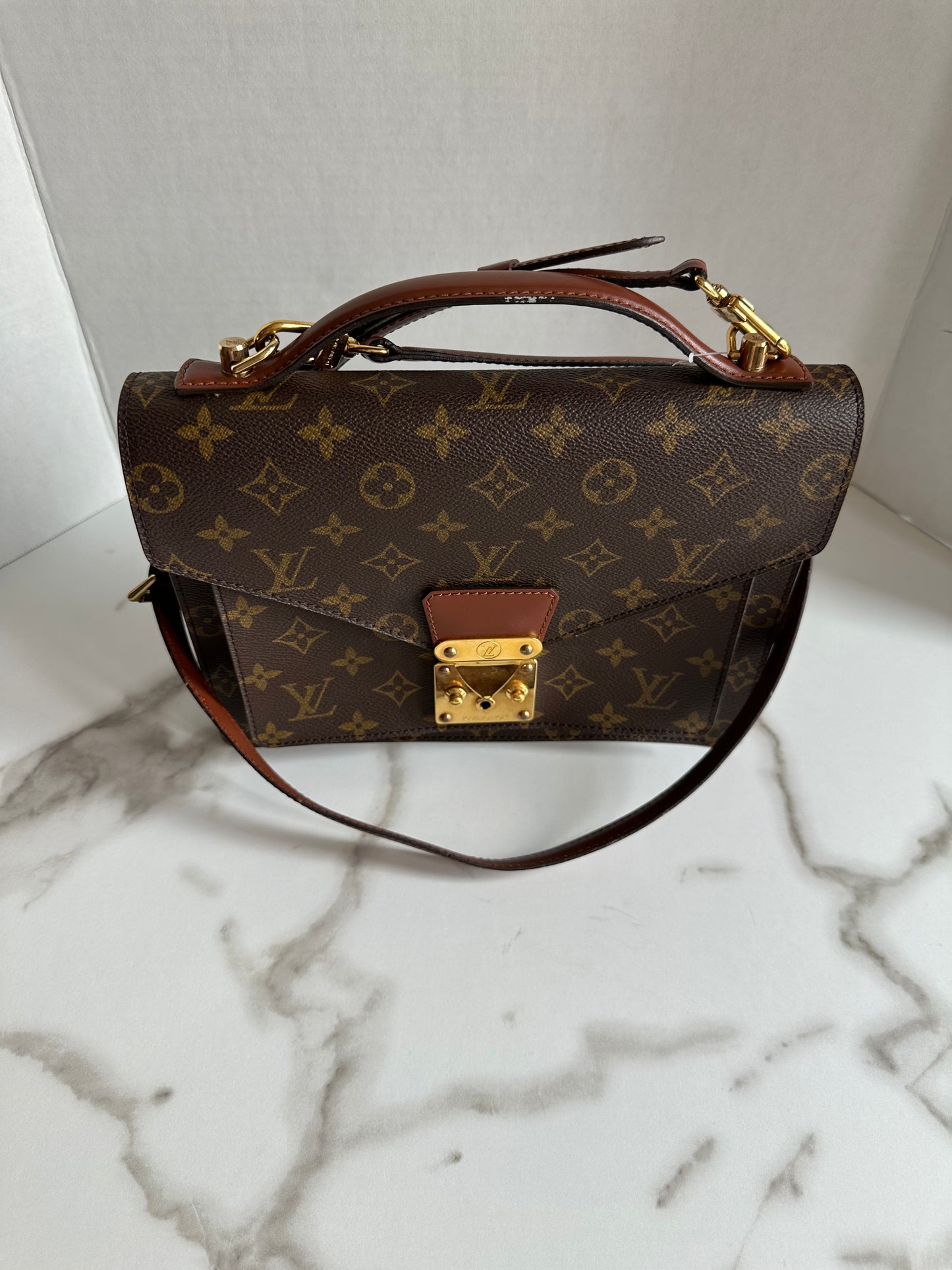 Available LOUIS VUITTON "Monceau 26”