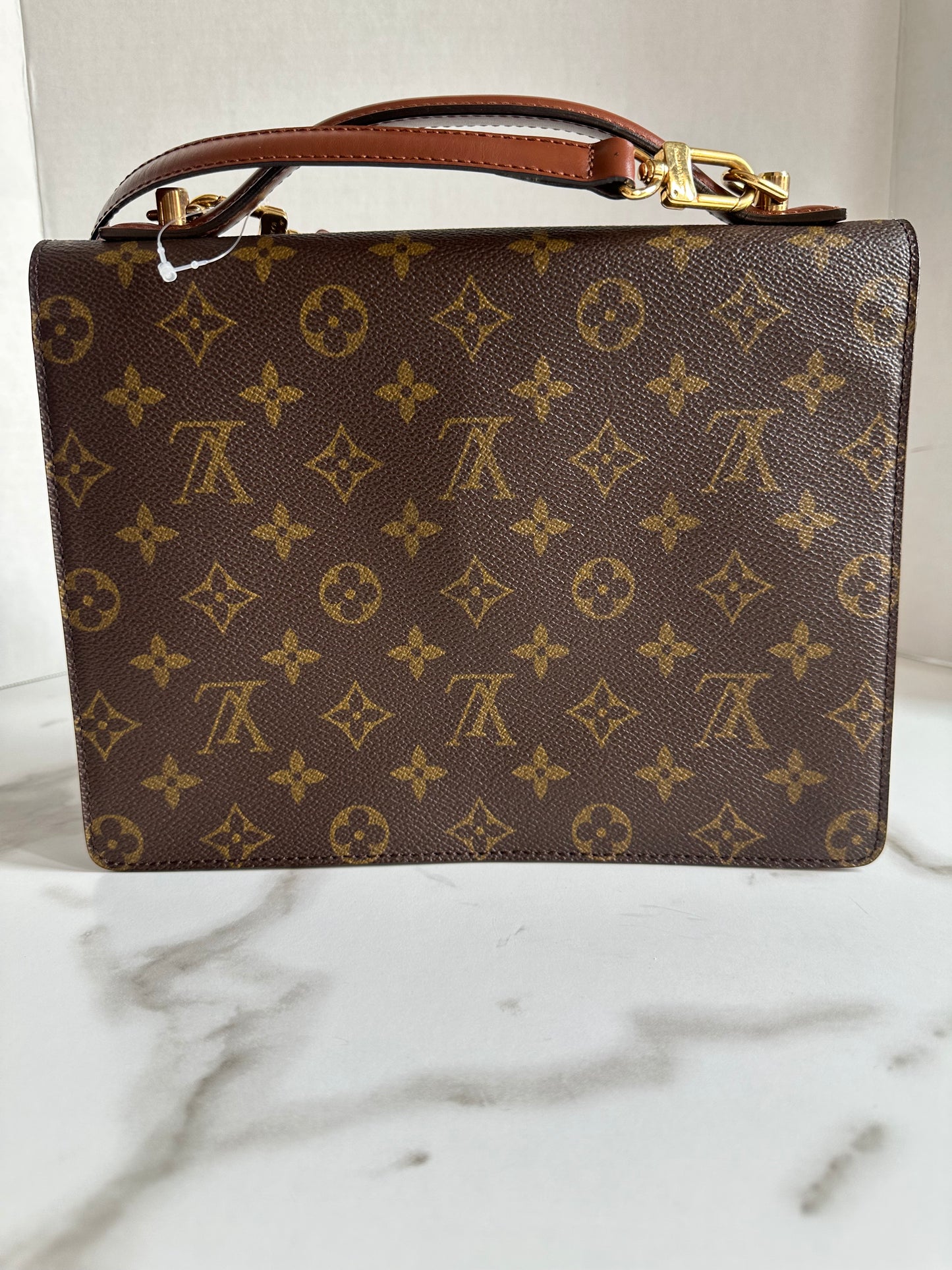 Available LOUIS VUITTON "Monceau 26”