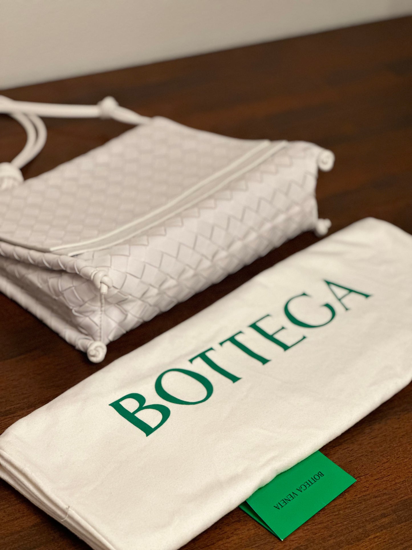 Bottega Veneta TWIST LEATHER HANDBAG