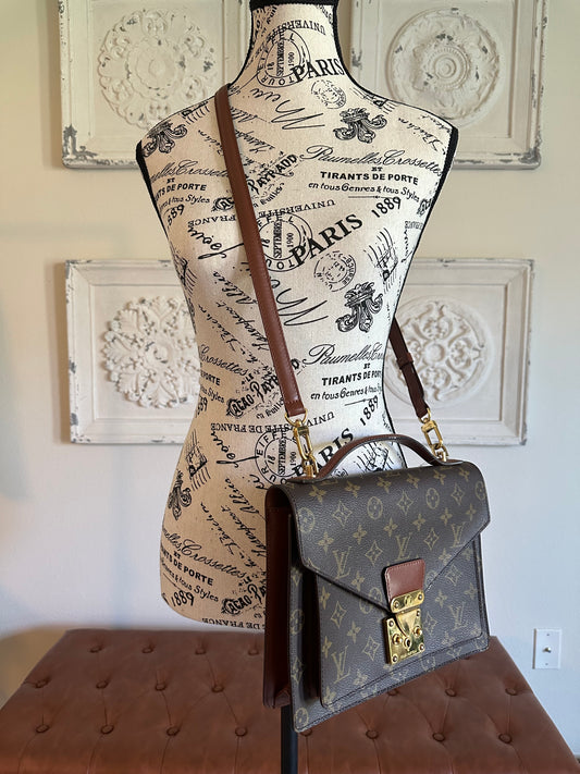 Available LOUIS VUITTON "Monceau 26”