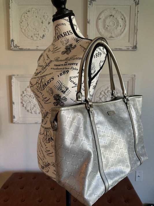 Available Gucci GG implementation Tote Bag Silver