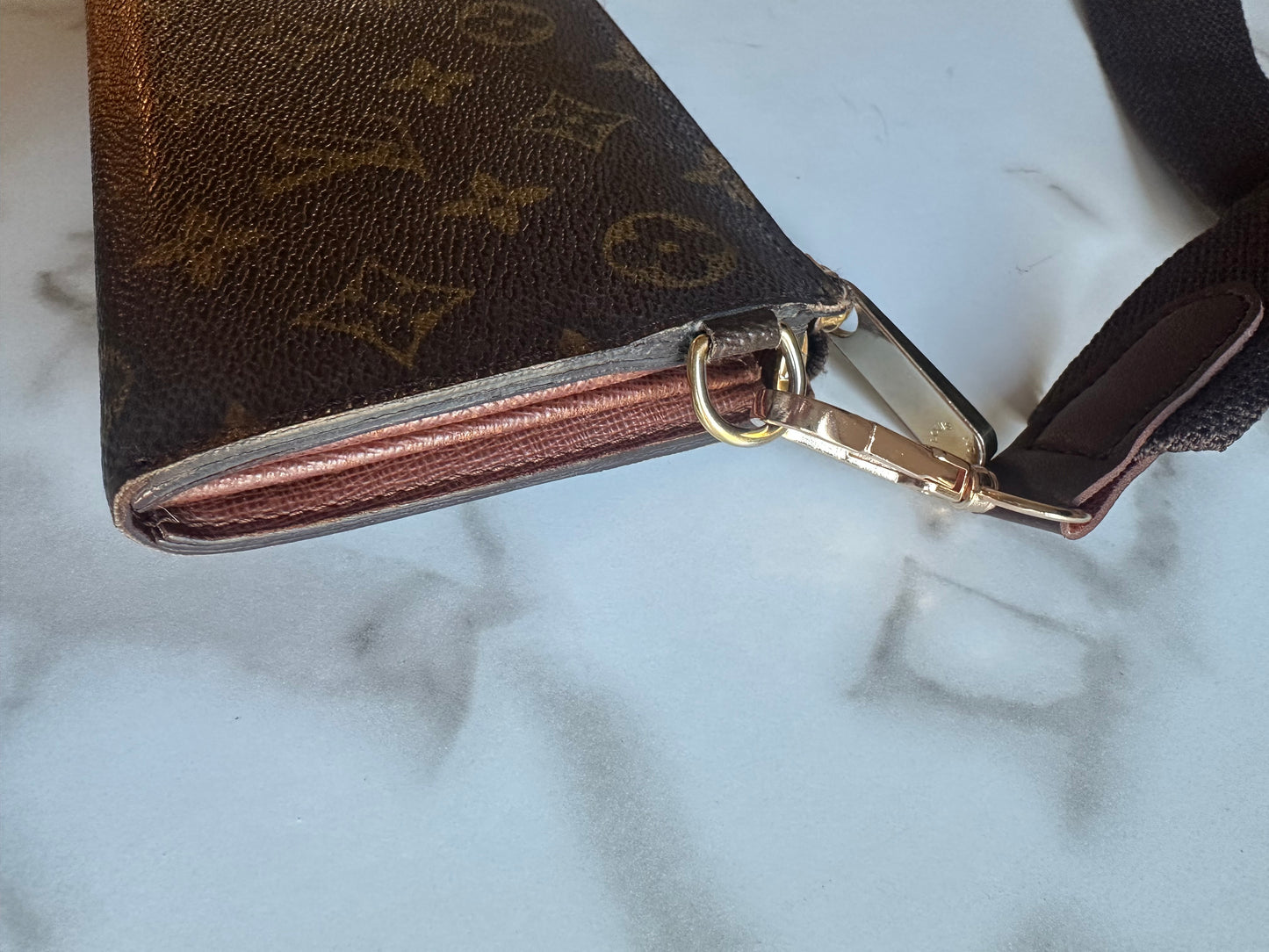 Available Louis Vuitton Astrid Wallet crossbody