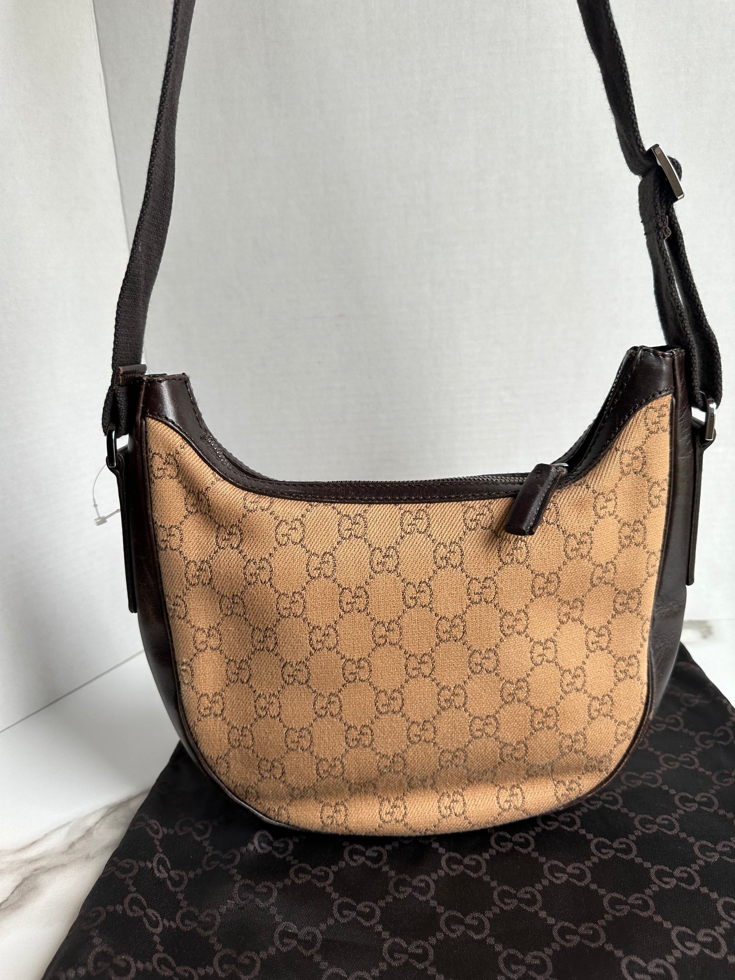 Available Gucci Web Half Moon Messenger vintage