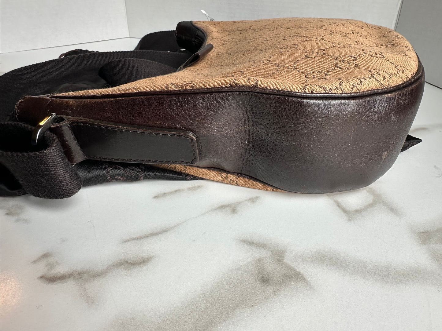 Available Gucci Web Half Moon Messenger vintage