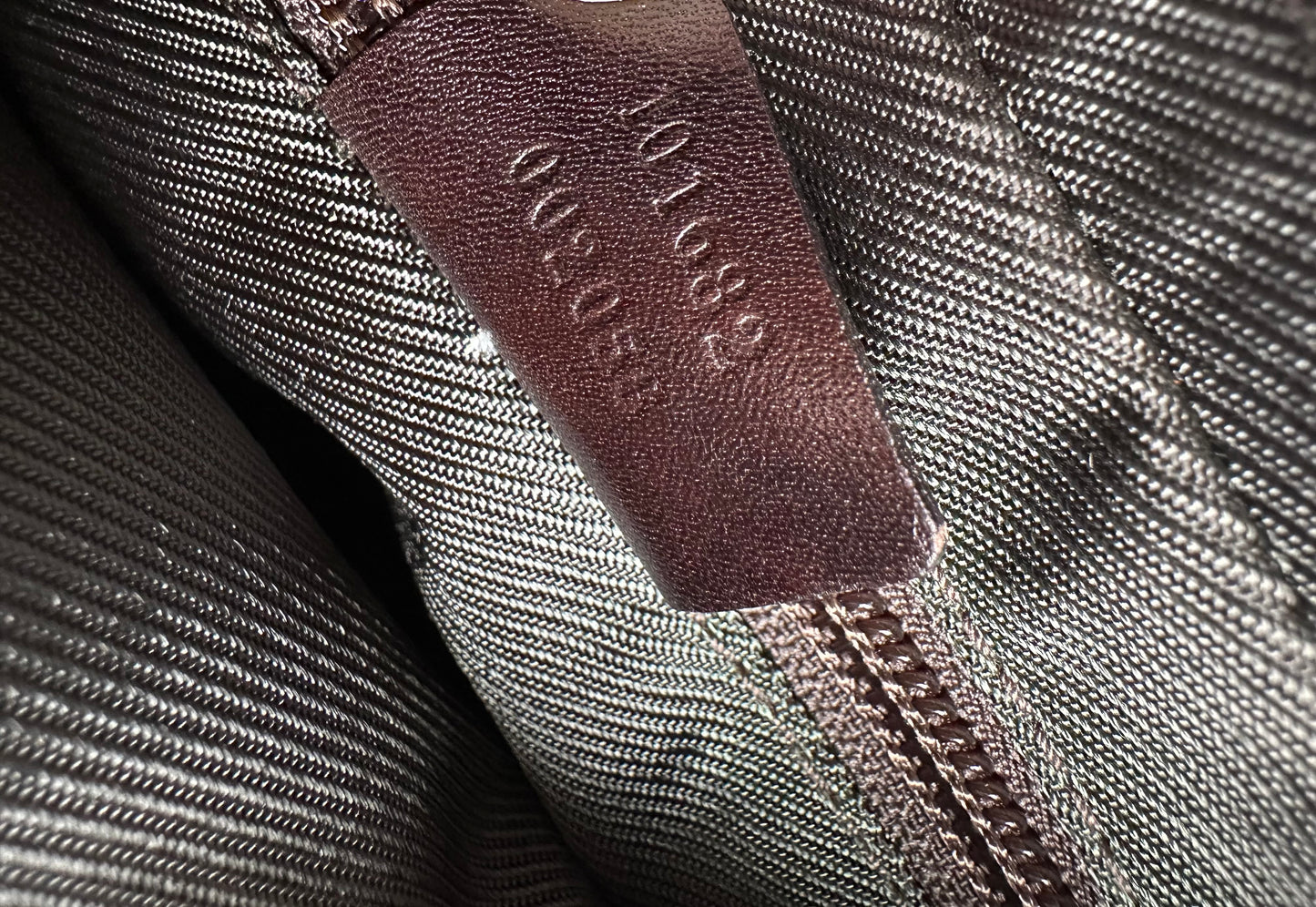Available Gucci Web Half Moon Messenger vintage