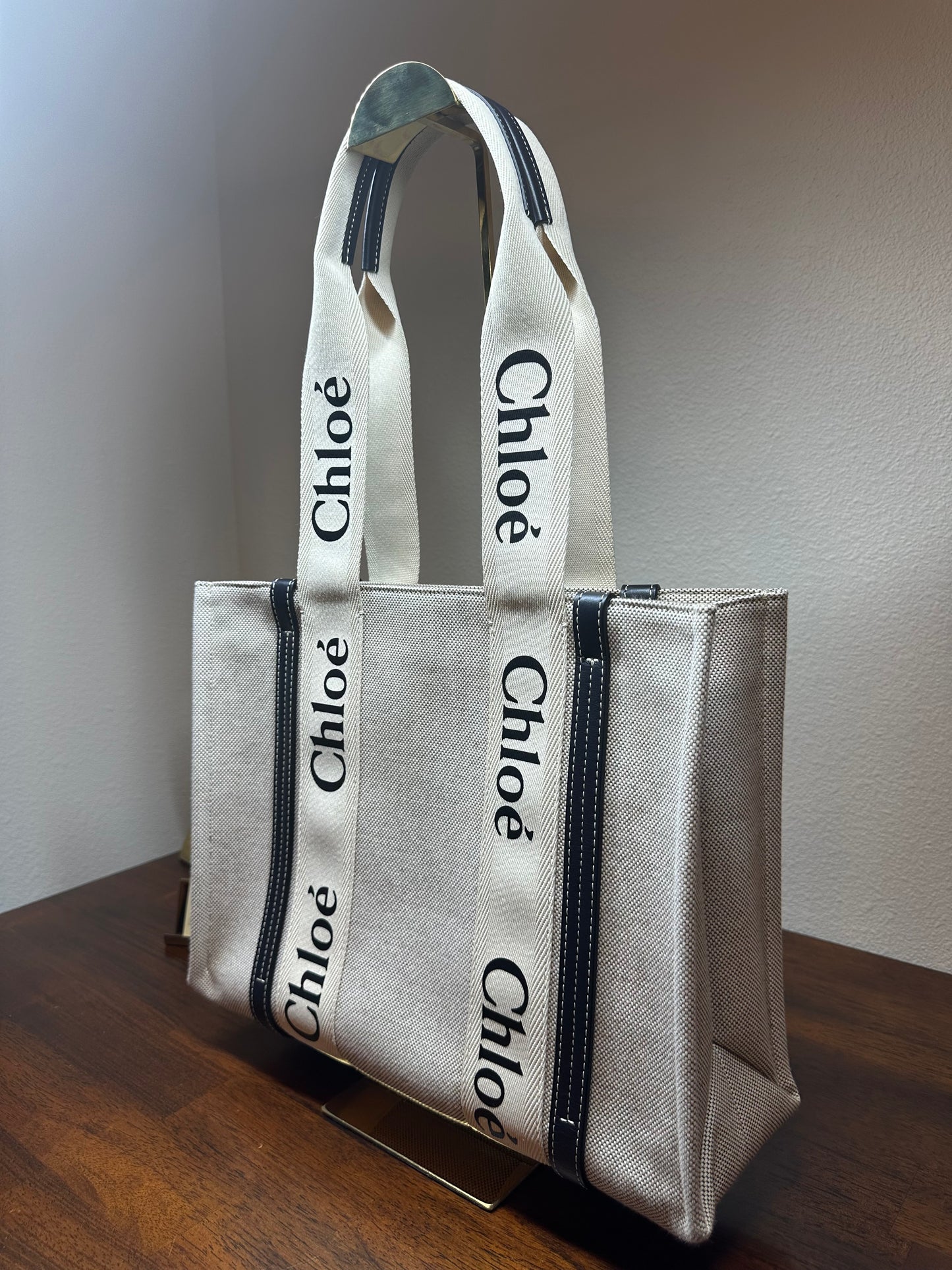 Chloe Medium Woody Tote