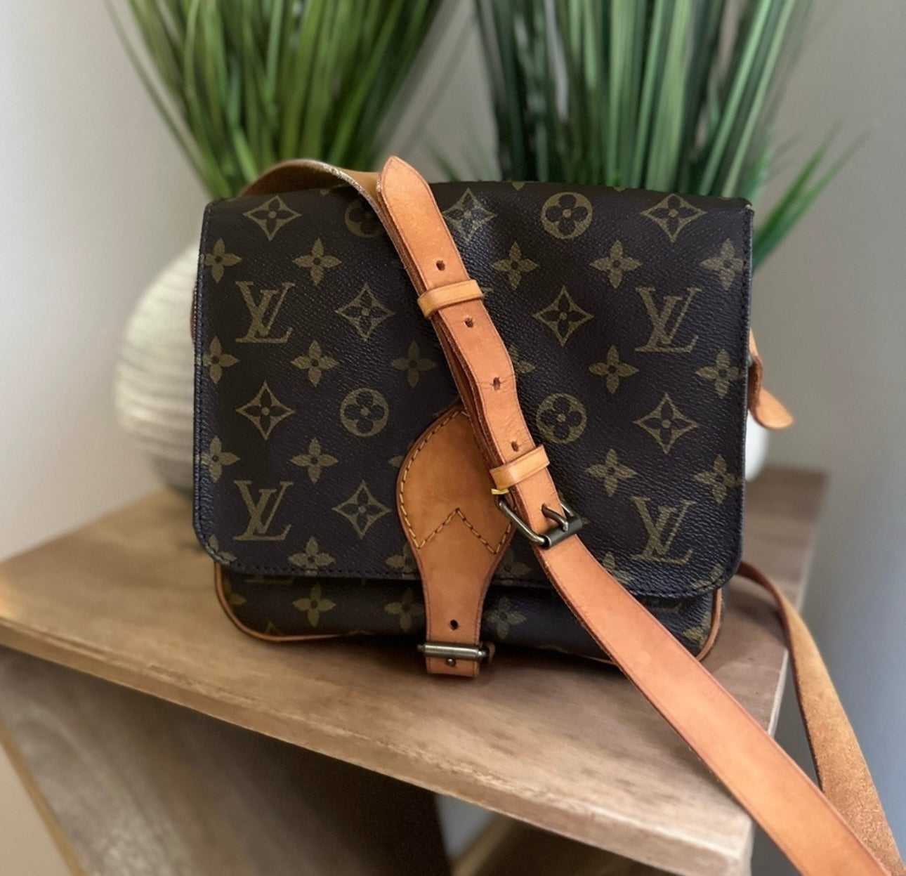 LOUIS VUITTON CARTOUCHIERE Shoulder Bag