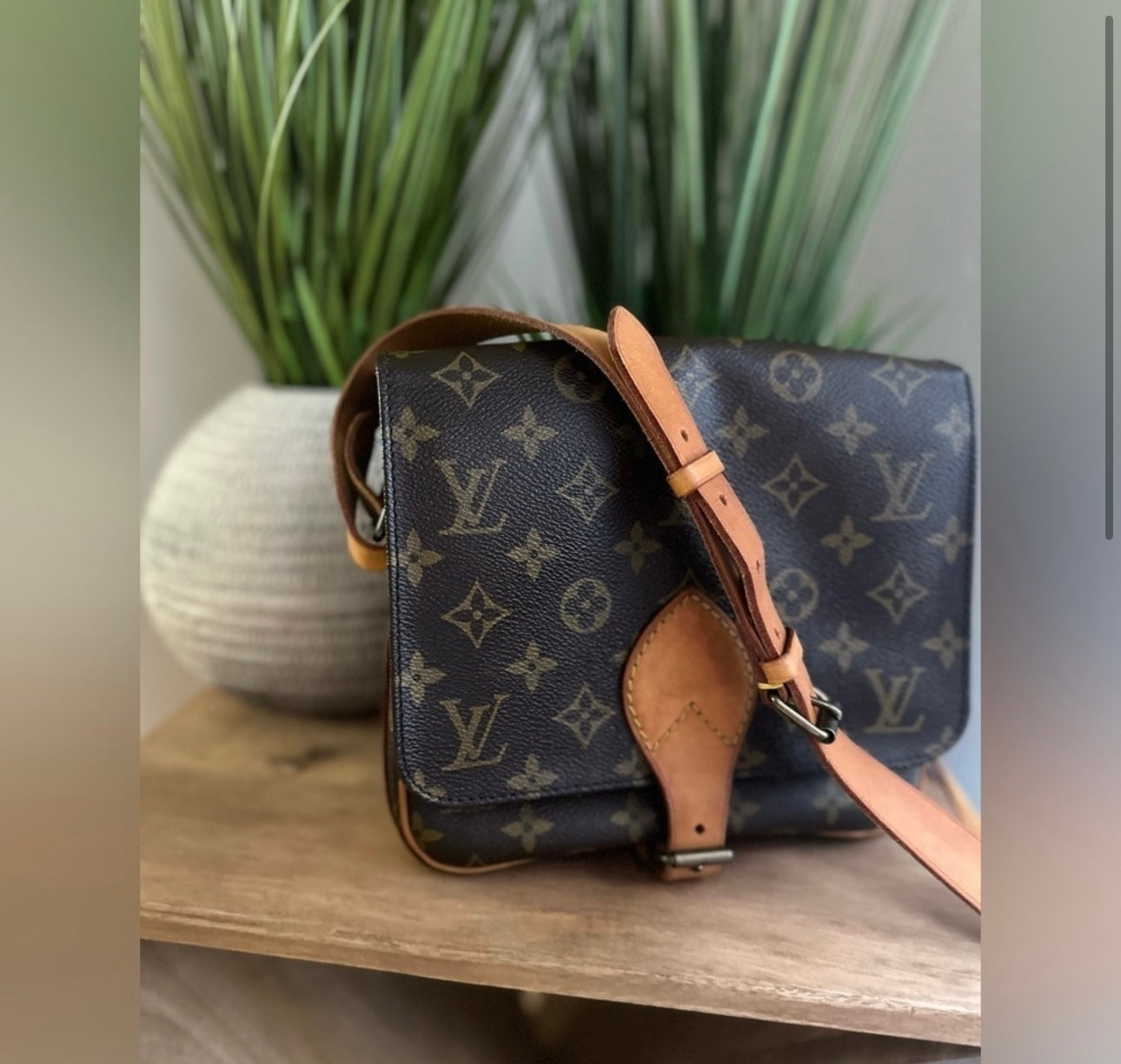 LOUIS VUITTON CARTOUCHIERE Shoulder Bag