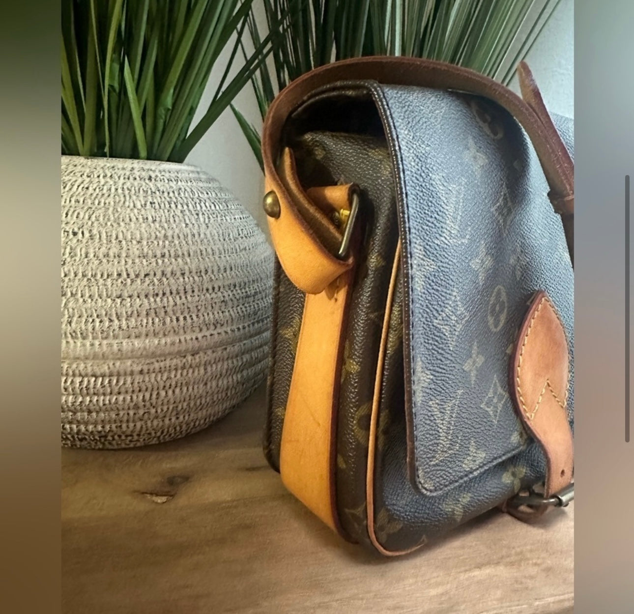 LOUIS VUITTON CARTOUCHIERE Shoulder Bag