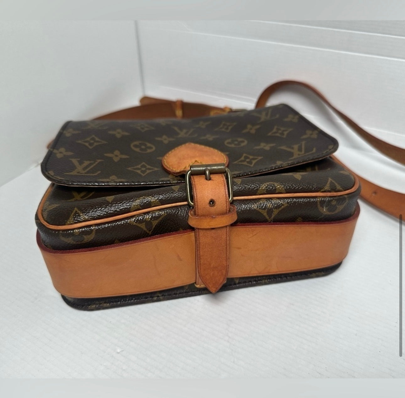 LOUIS VUITTON CARTOUCHIERE Shoulder Bag